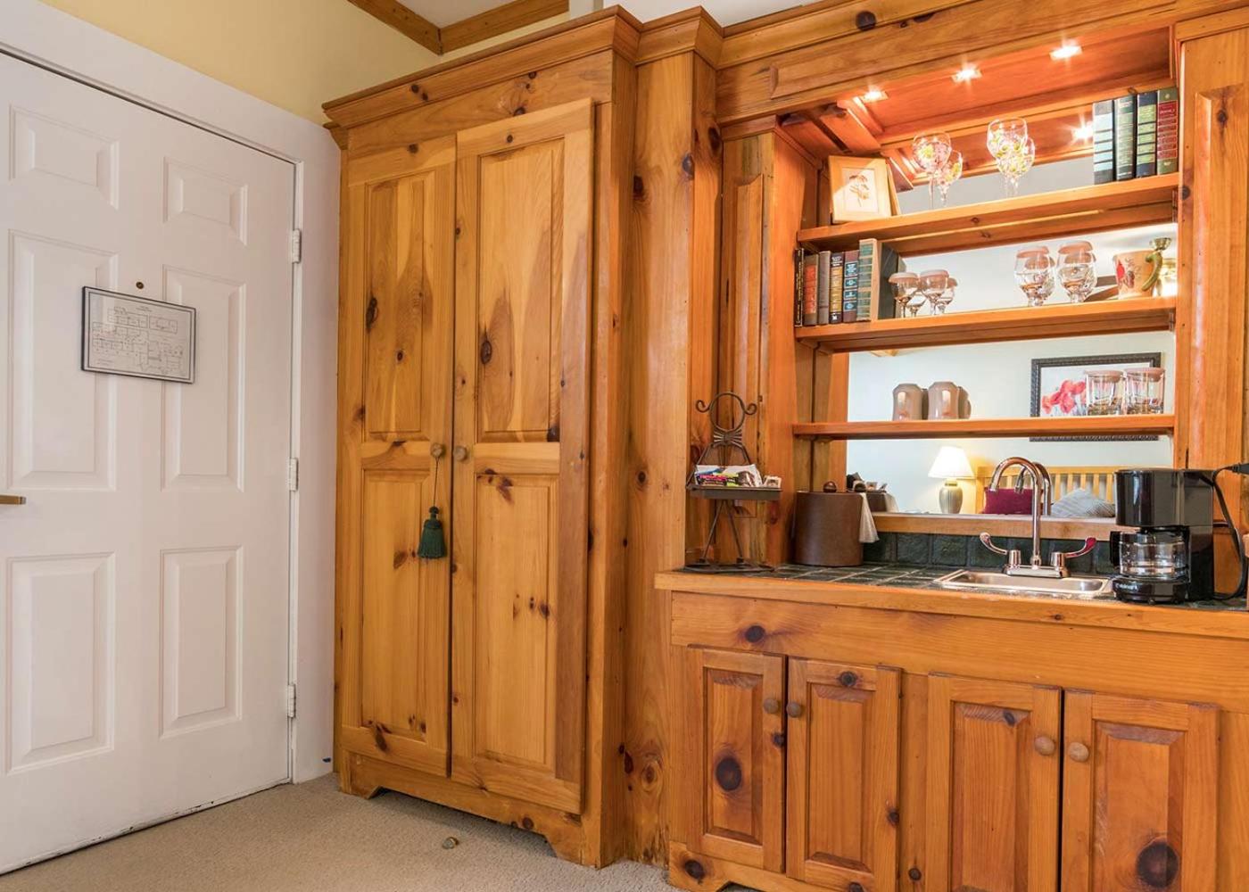 Coffee/tea facilities