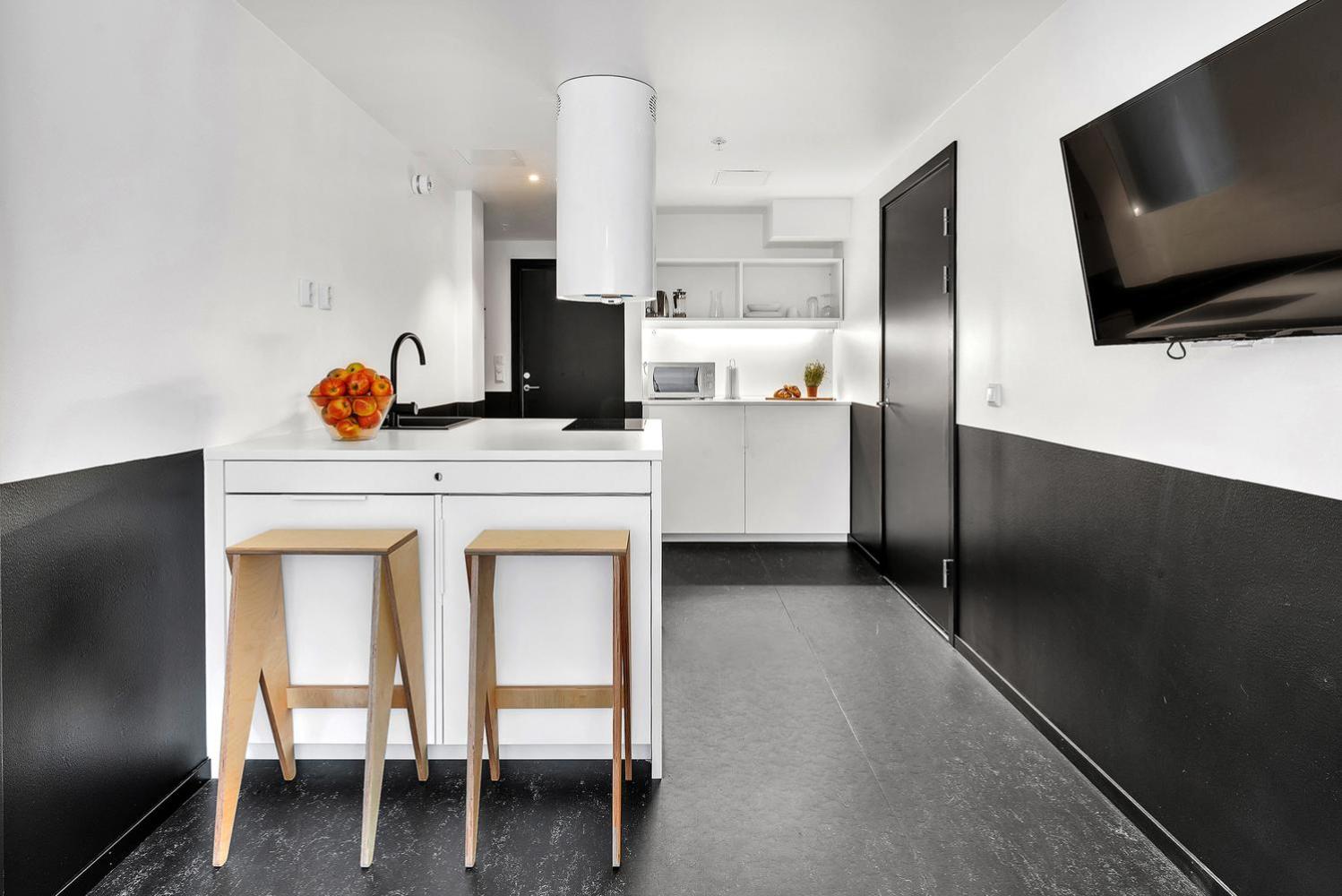 Kitchen or kitchenette