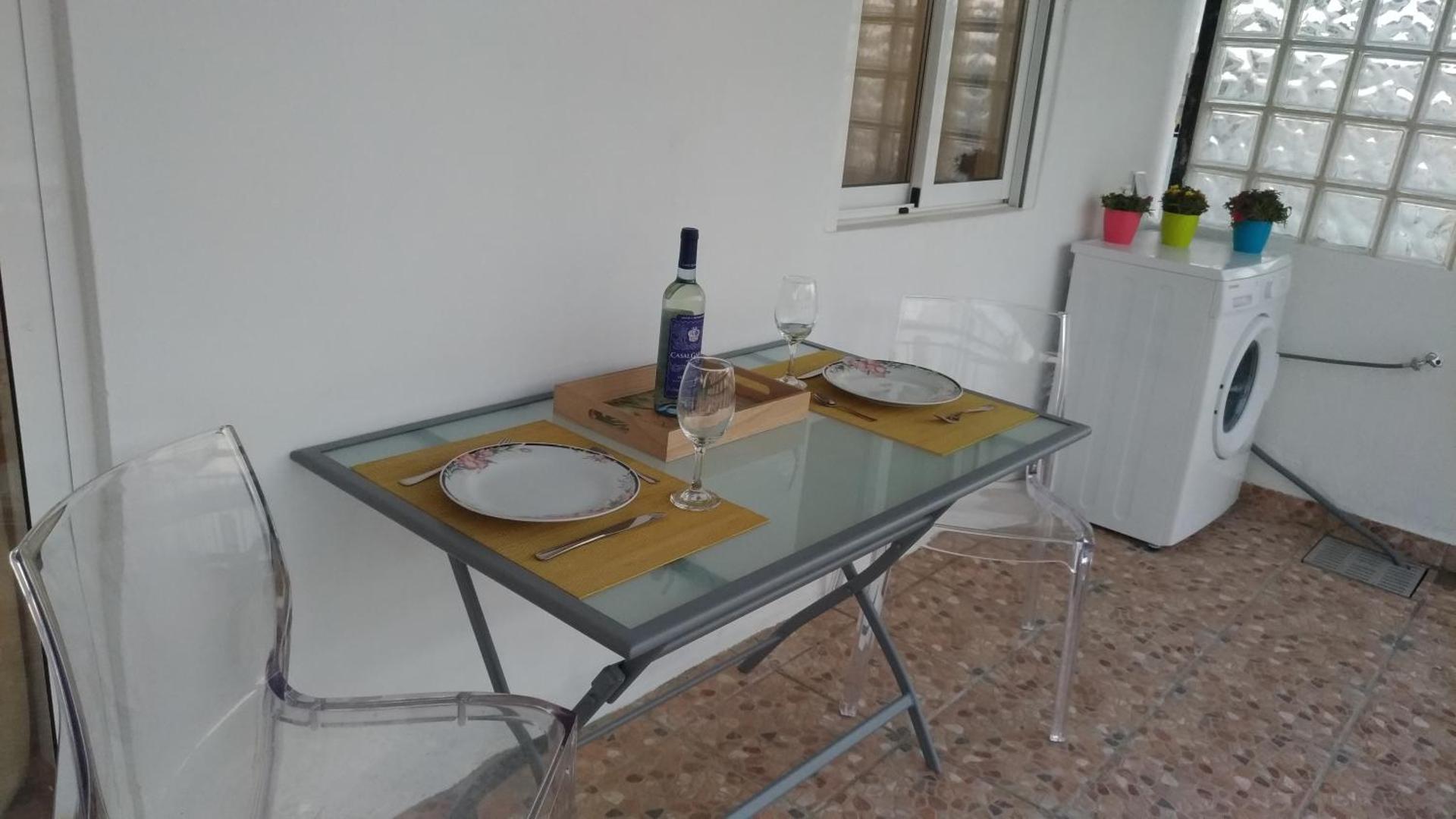 Apt Cardoso 3 ao lado da Praia Peneco