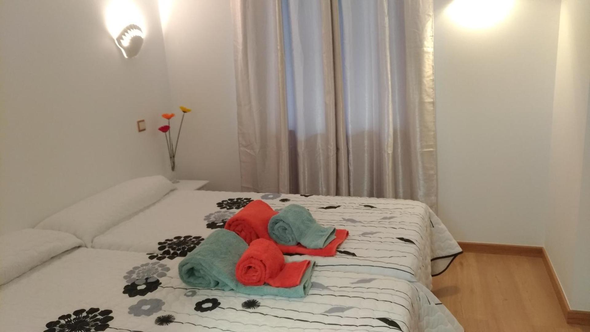 Apt Cardoso 3 ao lado da Praia Peneco