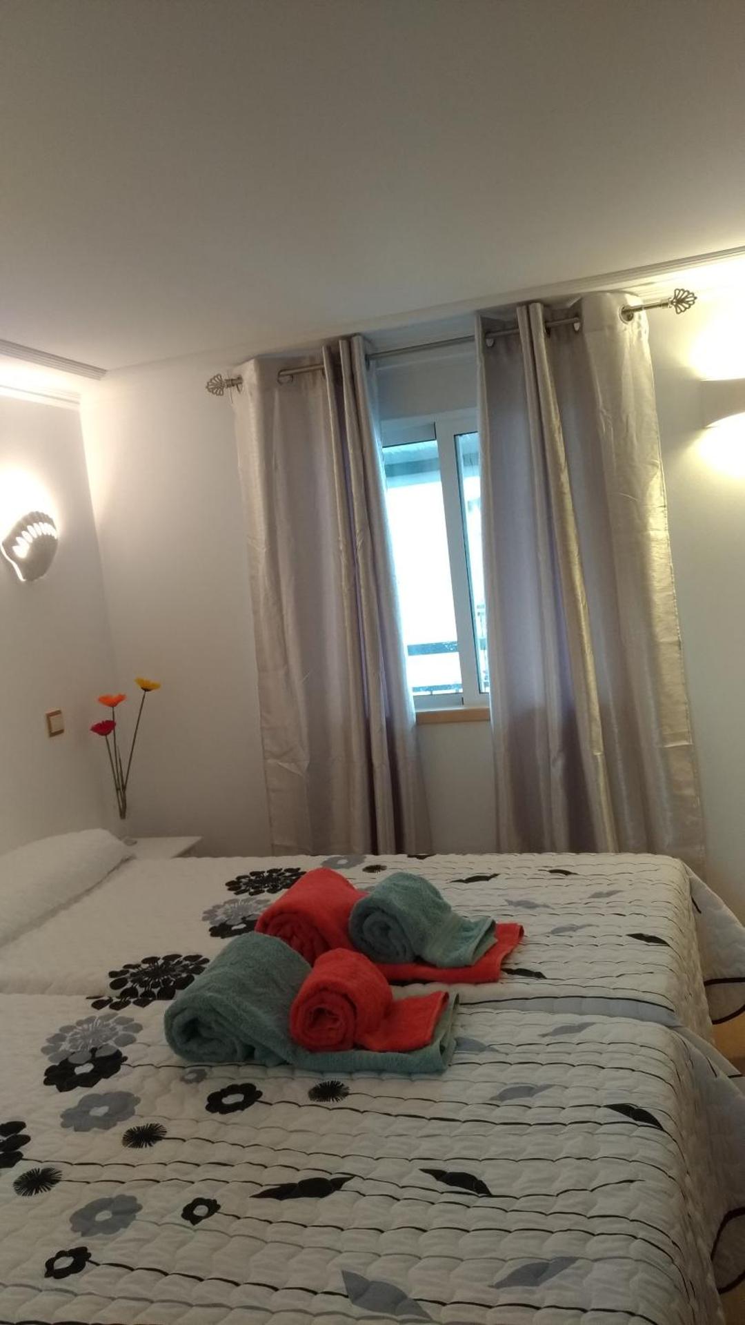 Apt Cardoso 3 ao lado da Praia Peneco