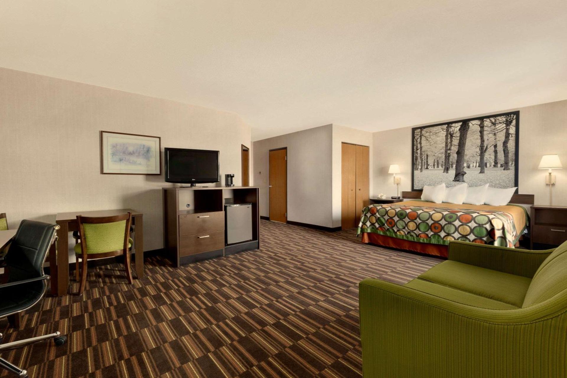 Photo of the whole room