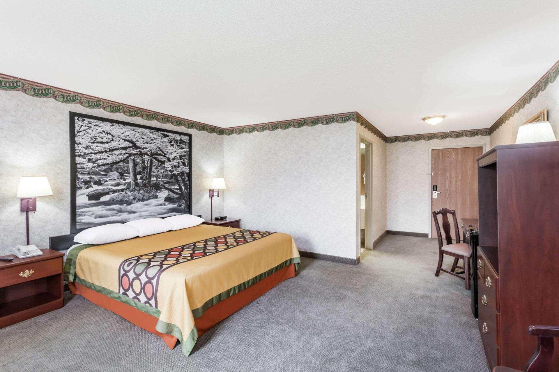 Photo of the whole room