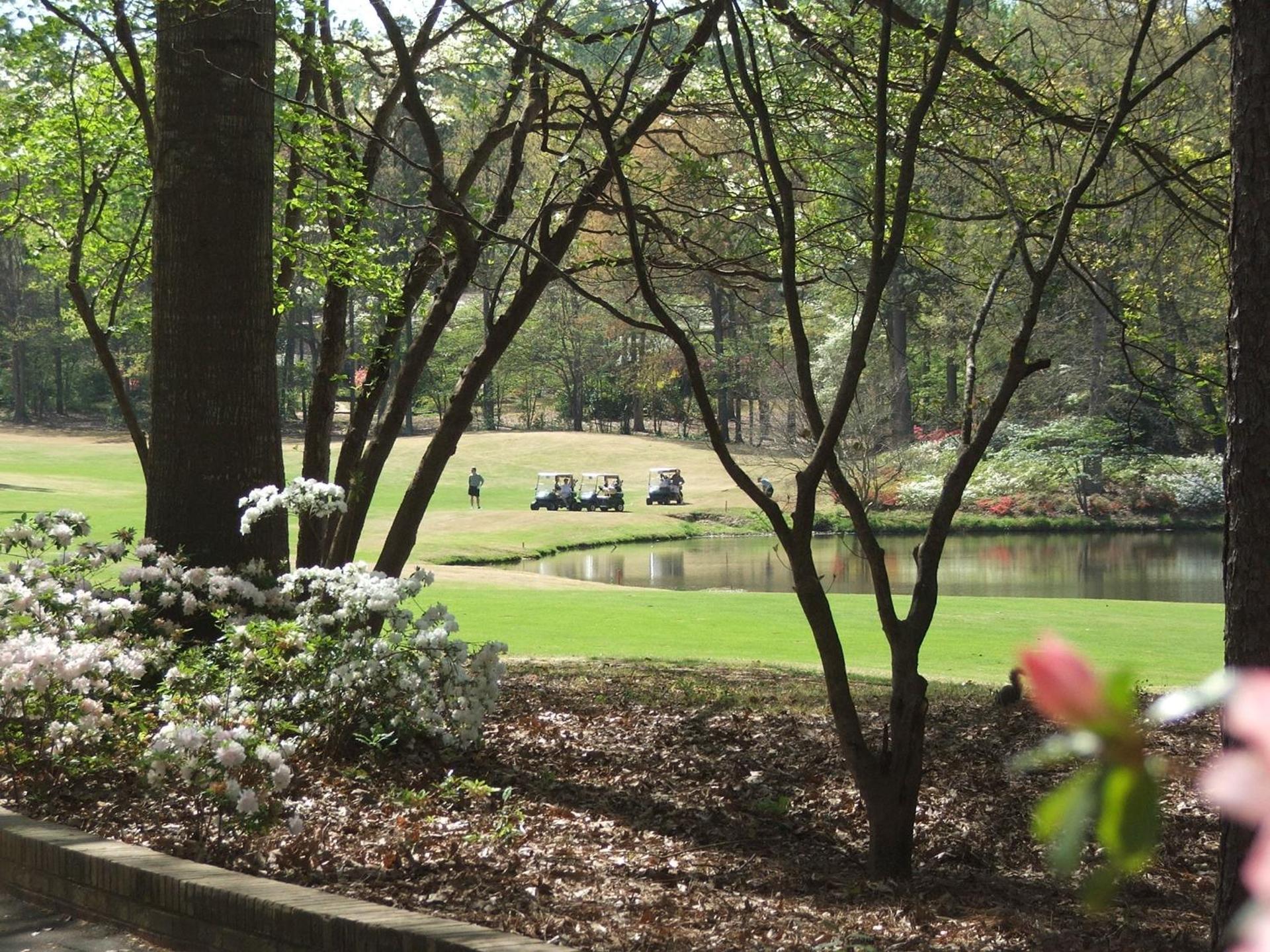 The Inn at Houndslake