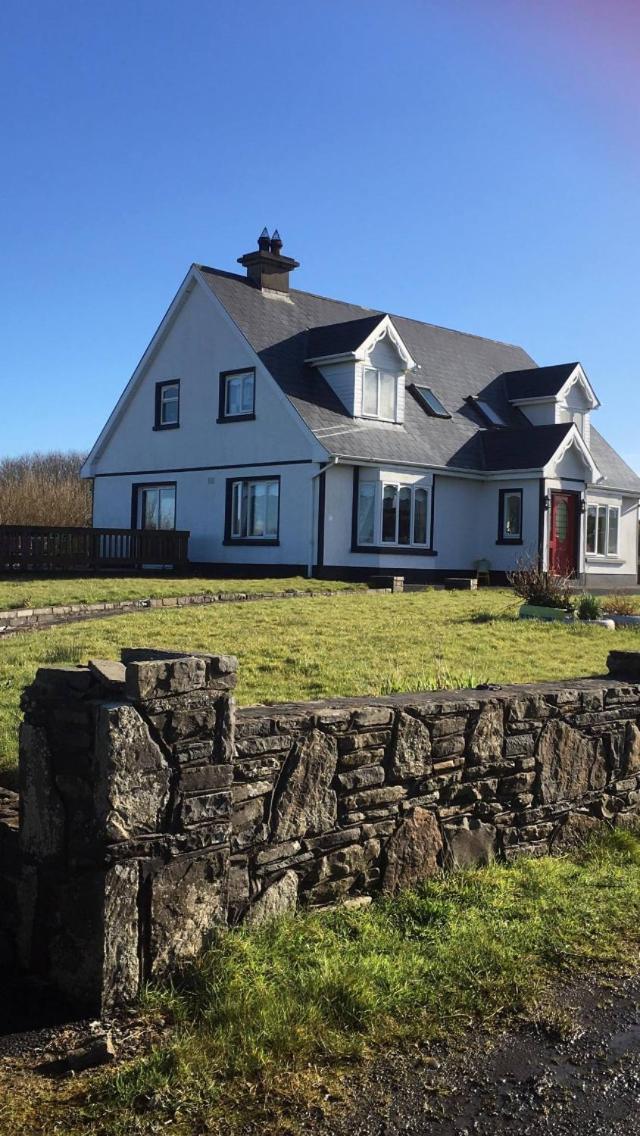 Lorna's Apartment Self Catering Holiday Home