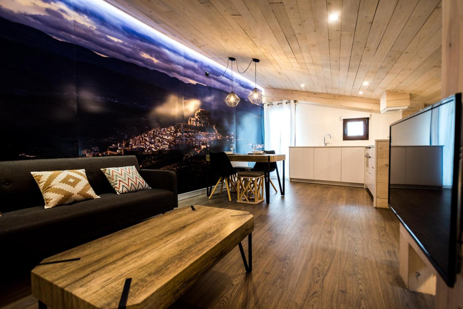 Communal lounge/ TV room