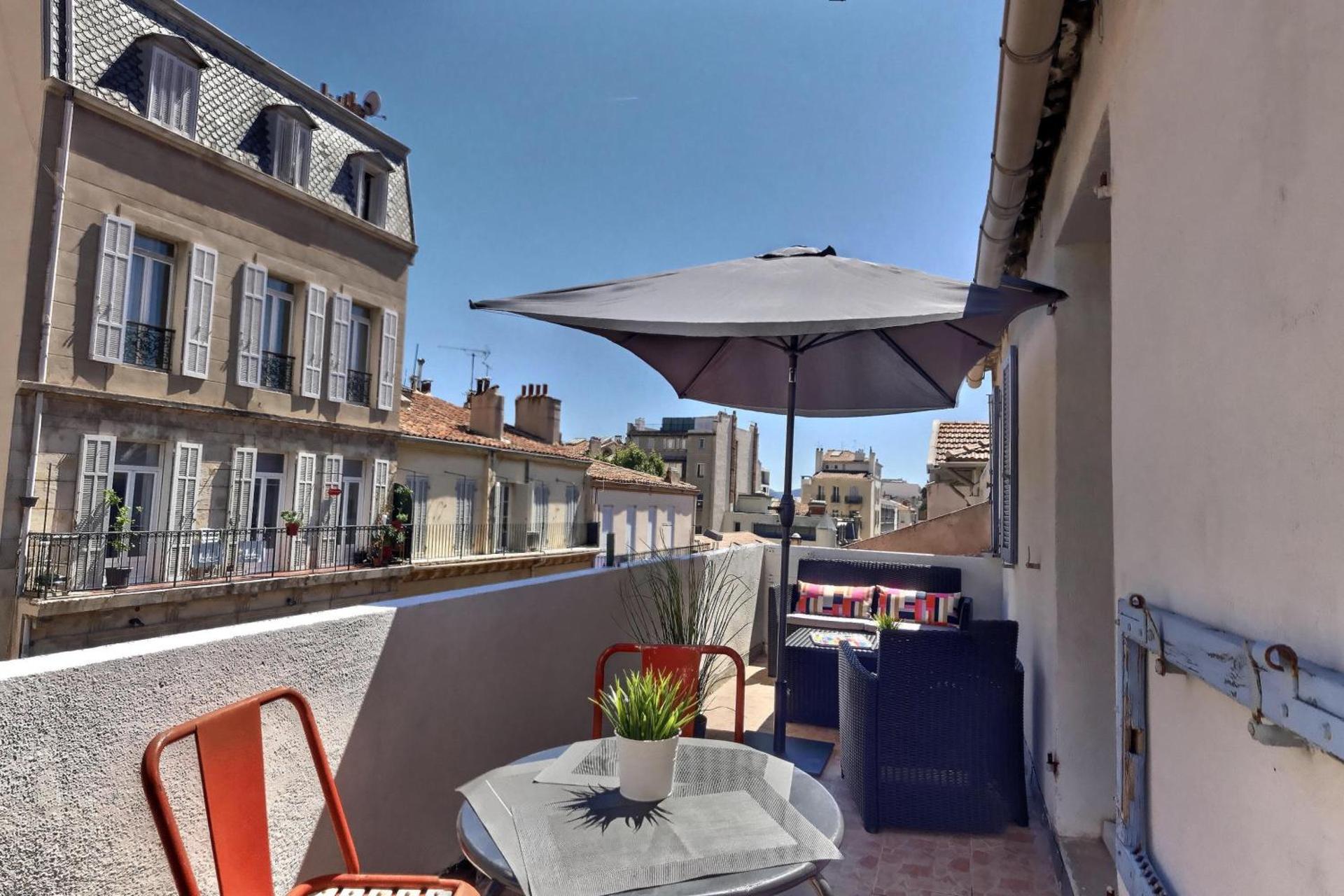 Large Studio with Terrace