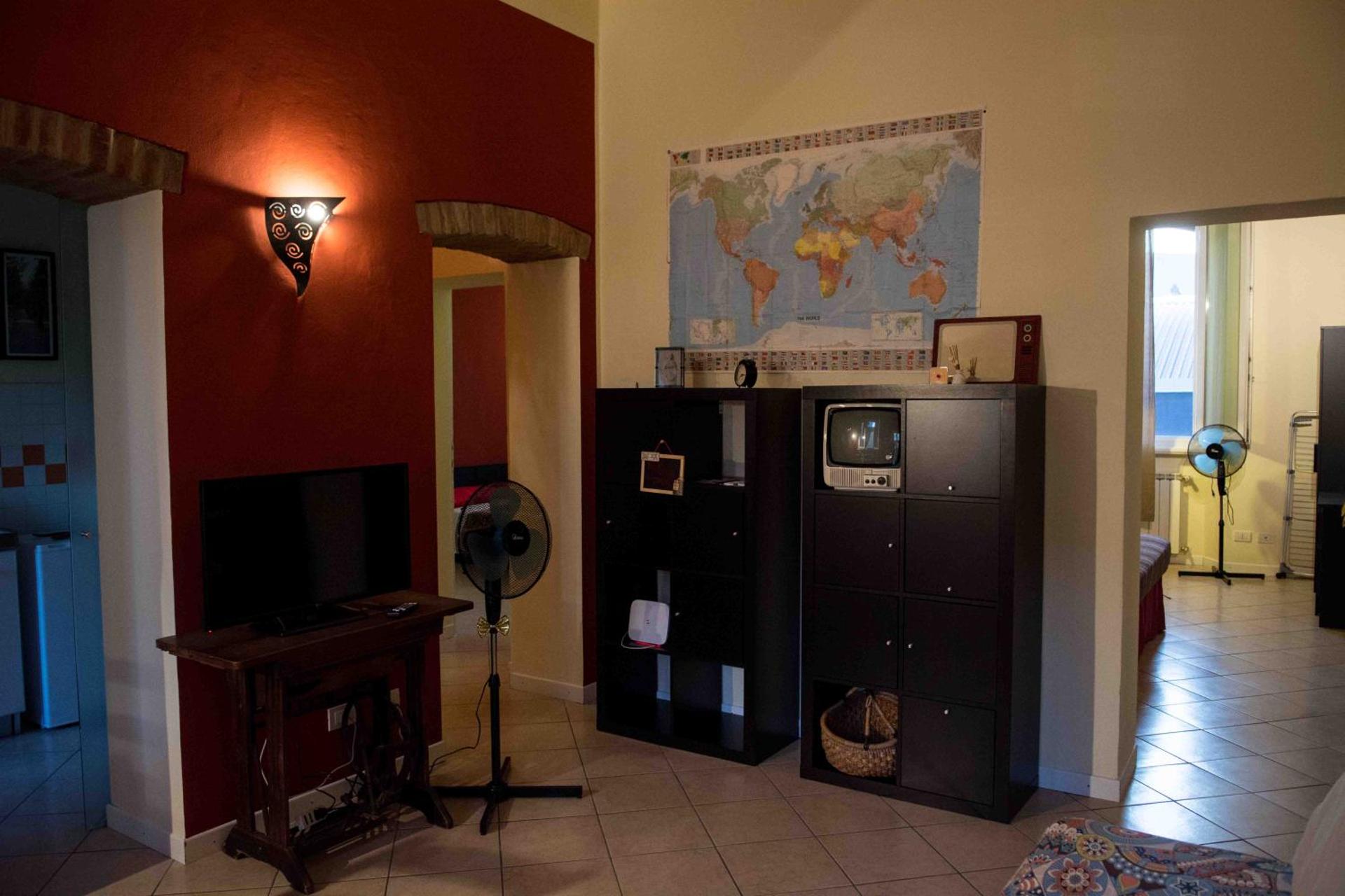 Communal lounge/ TV room