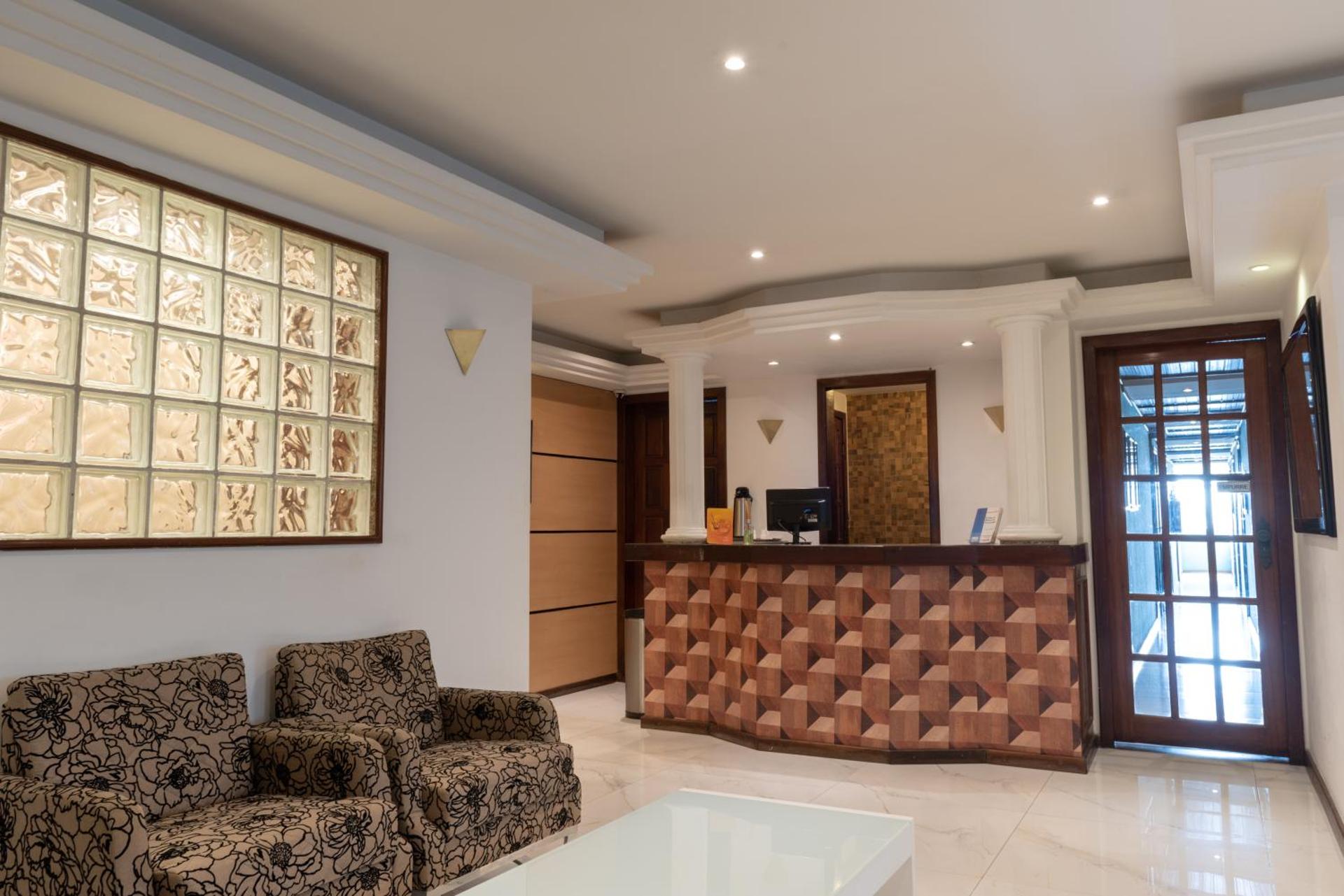 Communal lounge/ TV room