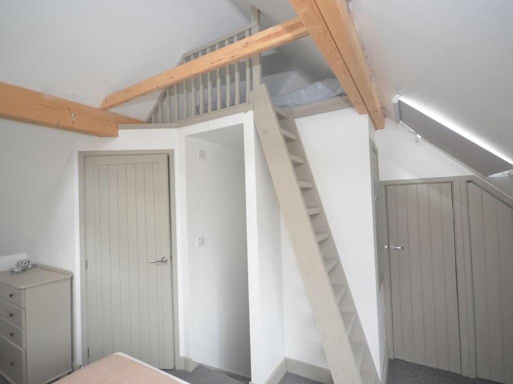 Beach hut seaside cottage