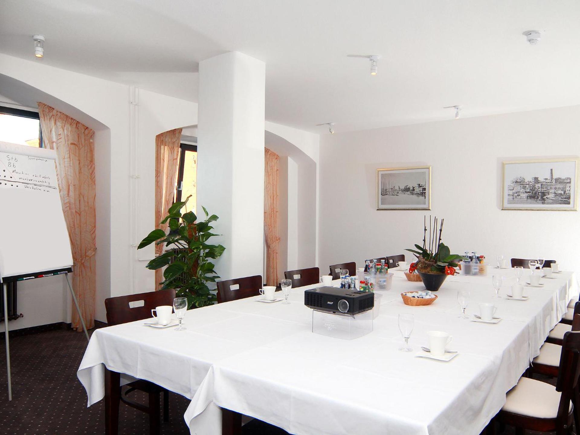 Meeting/conference room