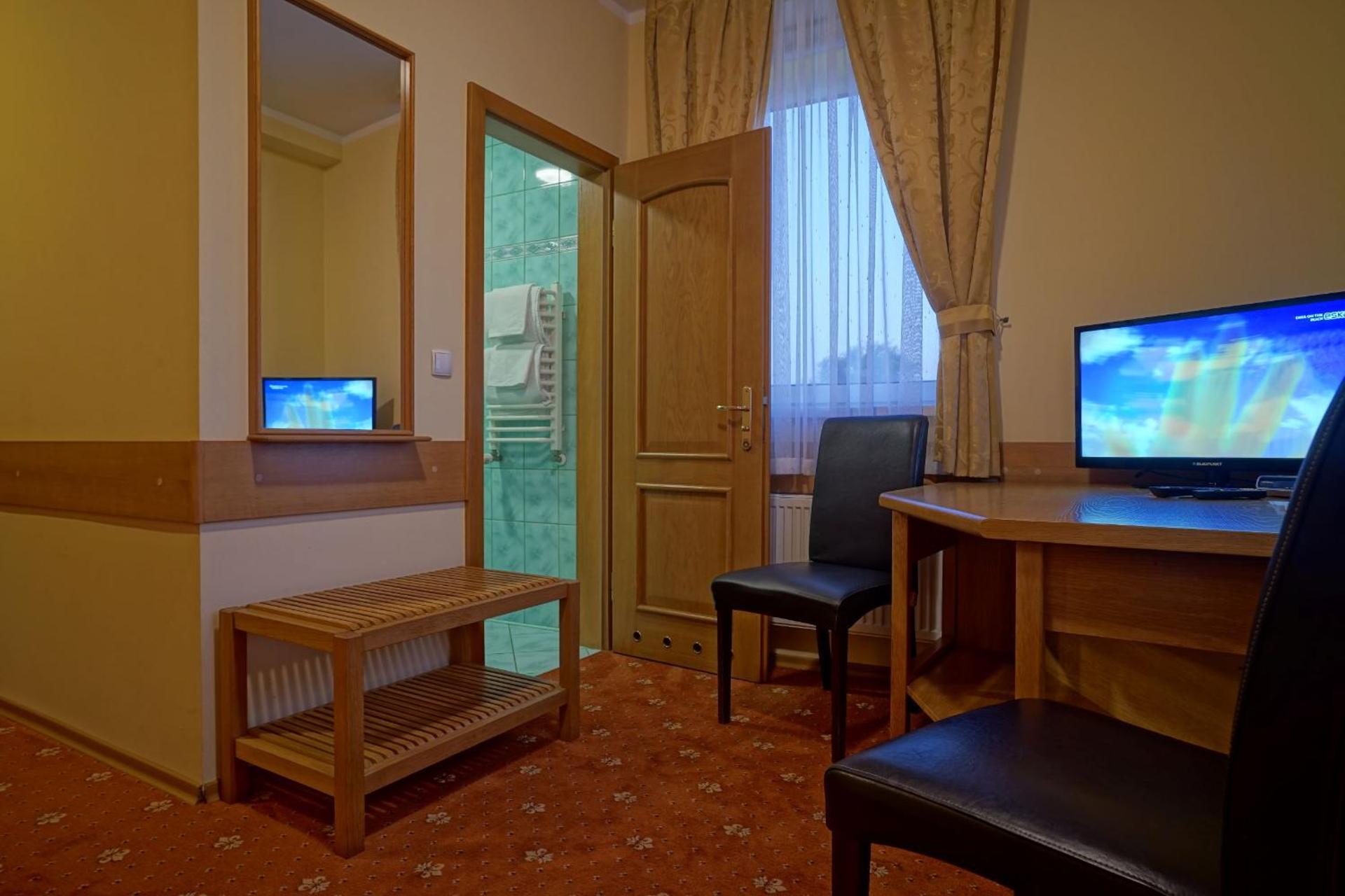 Communal lounge/ TV room