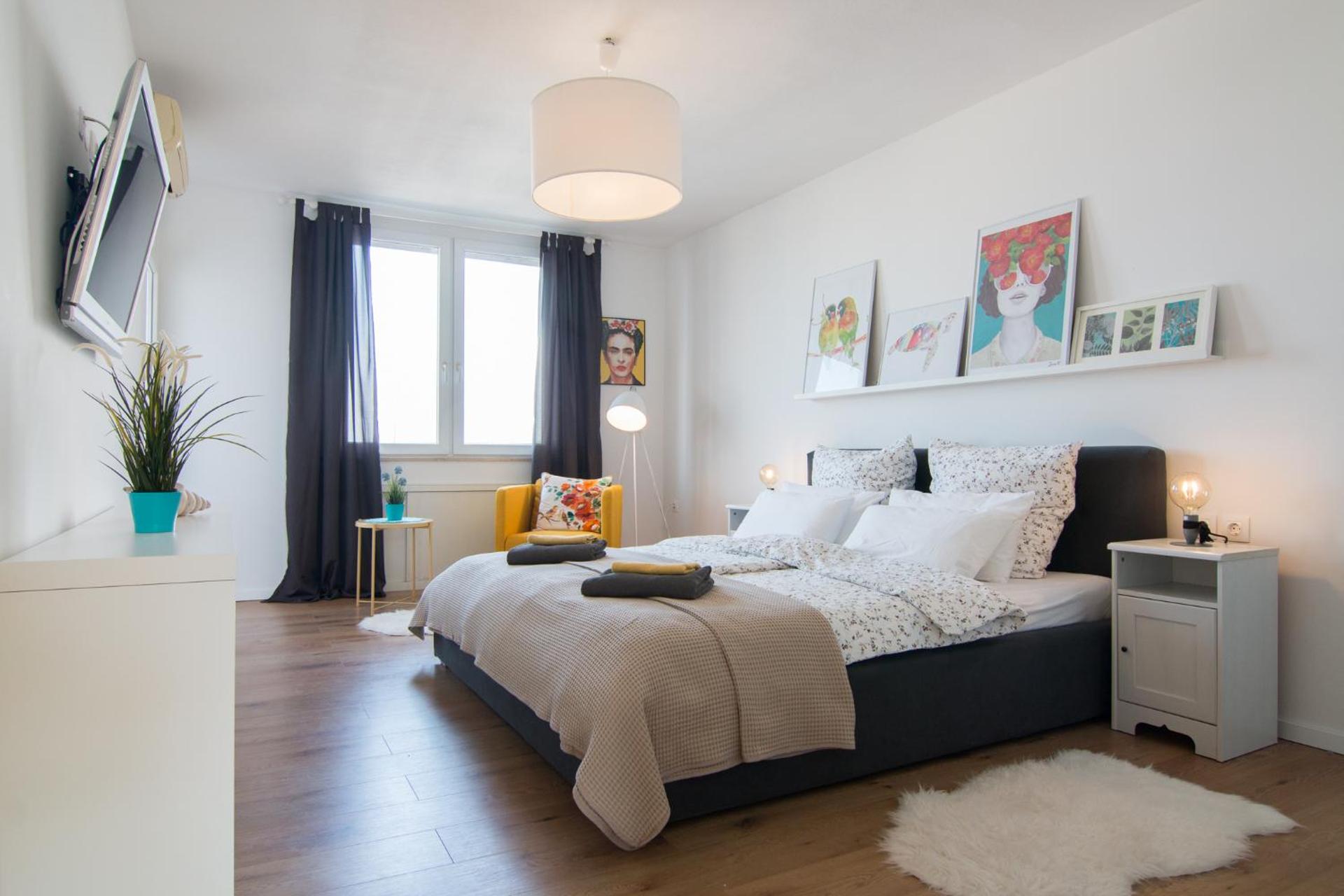 Photo of the whole room