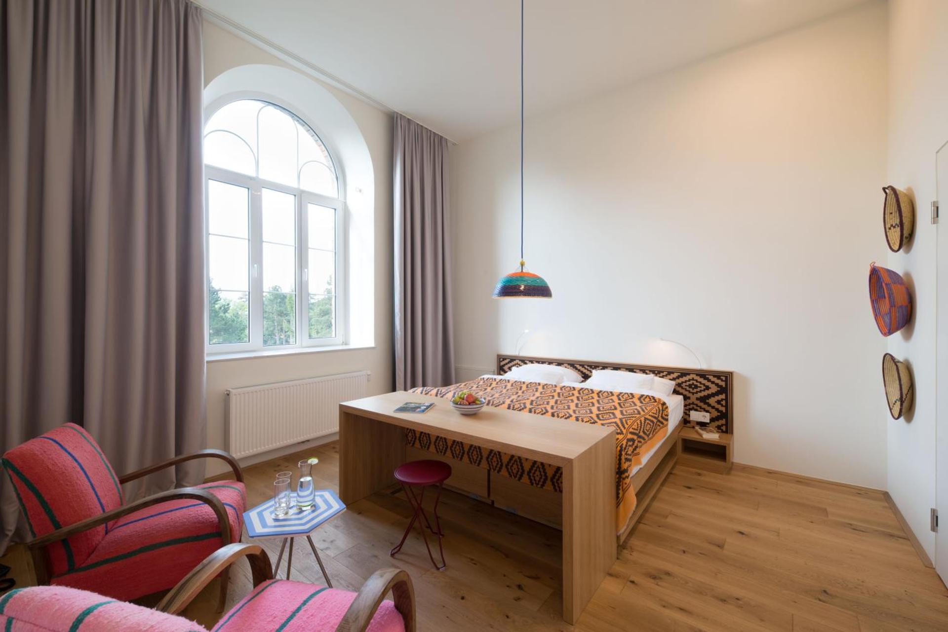 Photo of the whole room