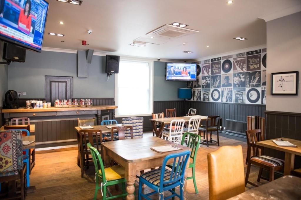 Restaurant/places to eat