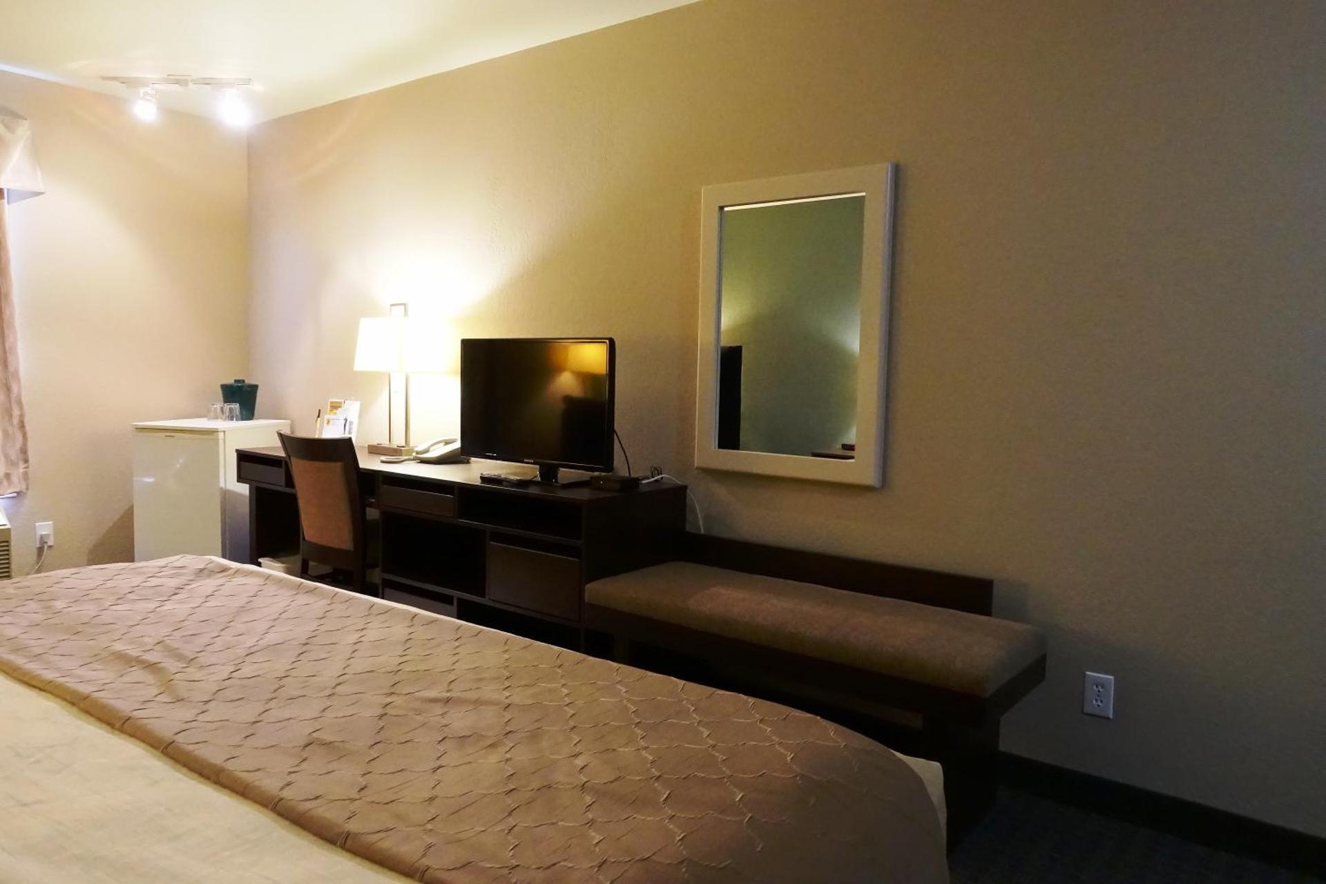 King Room - Non-Smoking