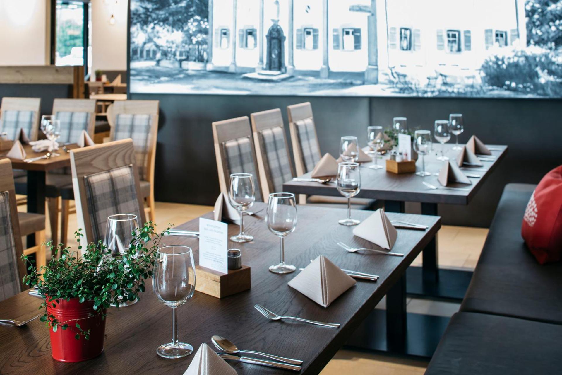 Restaurant/places to eat