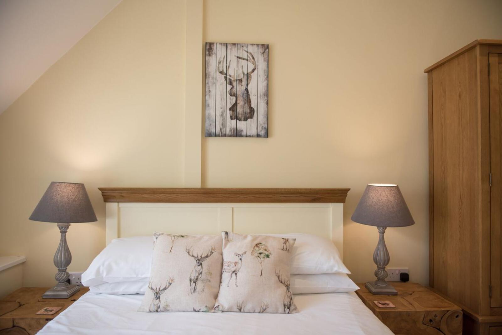 Double Room - Deer
