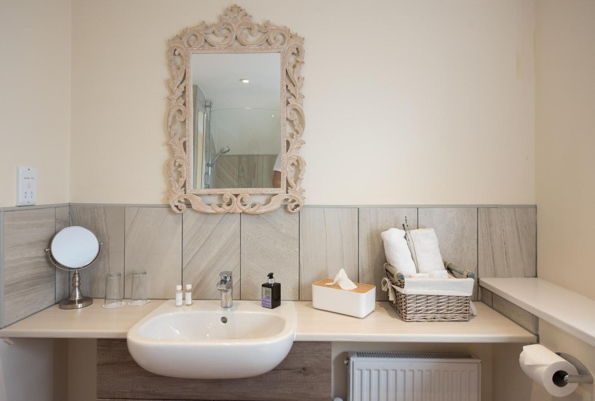 The Lodge at Broadway