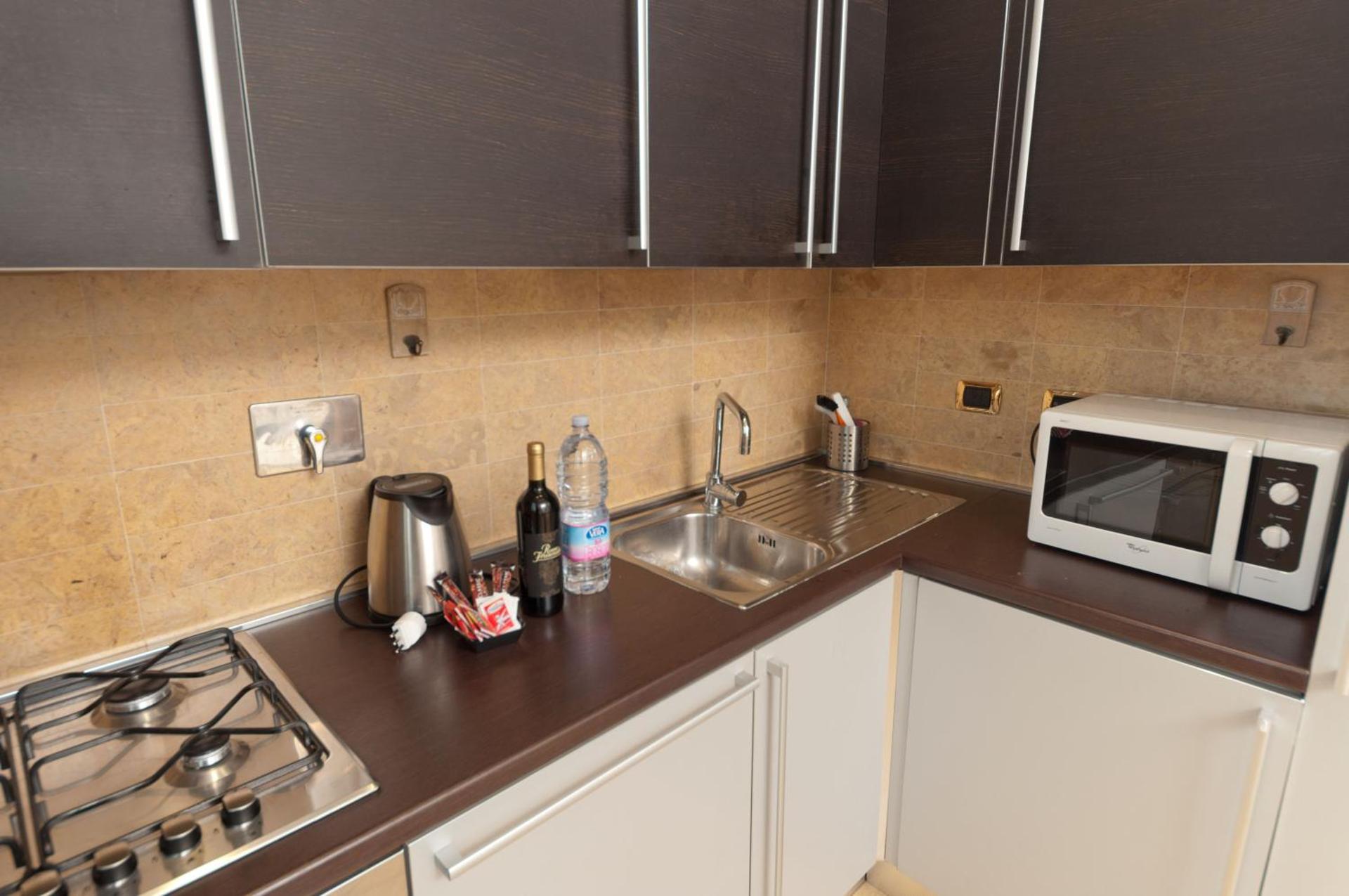 Kitchen or kitchenette