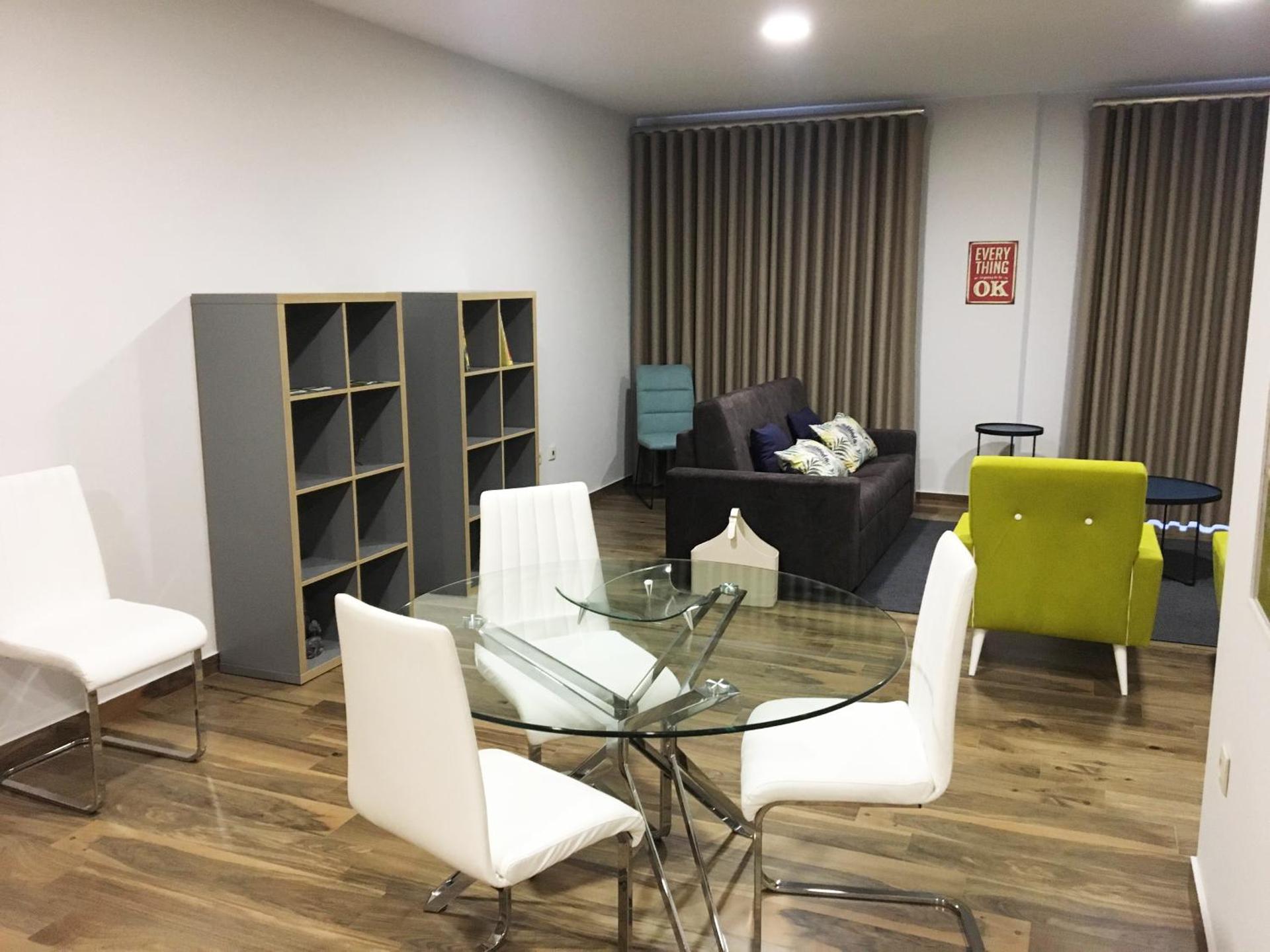 Communal lounge/ TV room