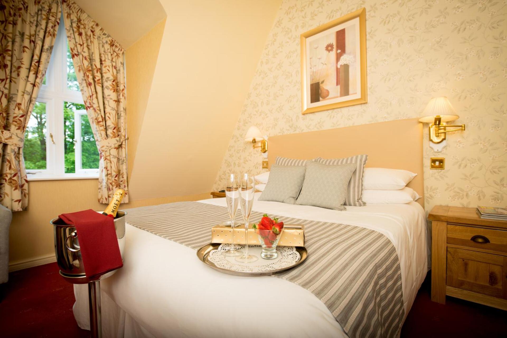 Glen-Yr-Afon House Hotel