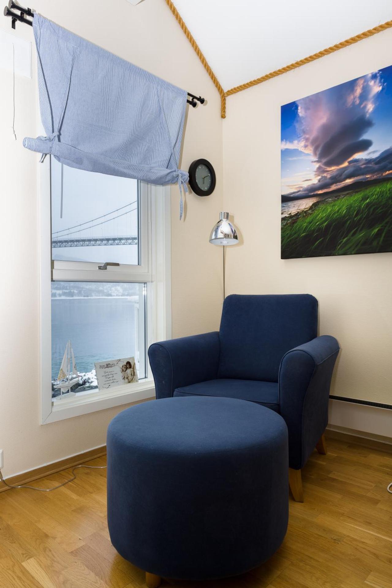 Tjeldsundbrua Maritim