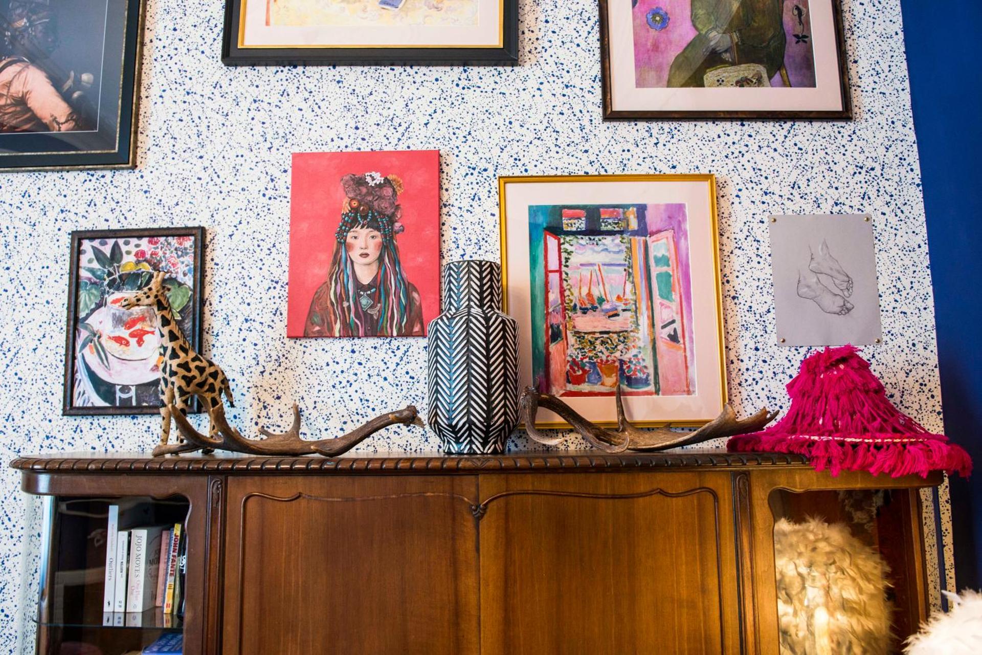 Communal lounge/ TV room