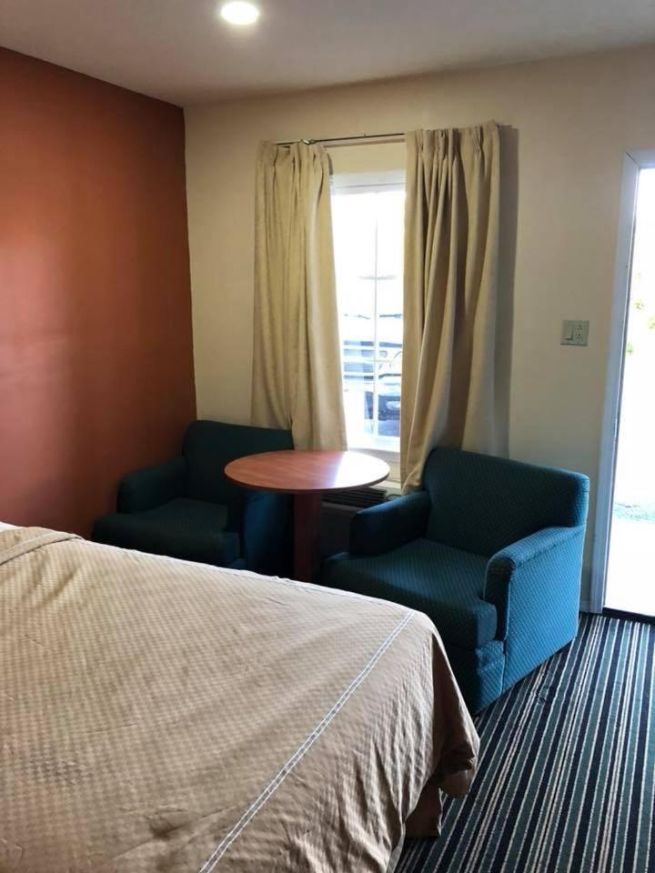 Scottish Inn and Suites Perry