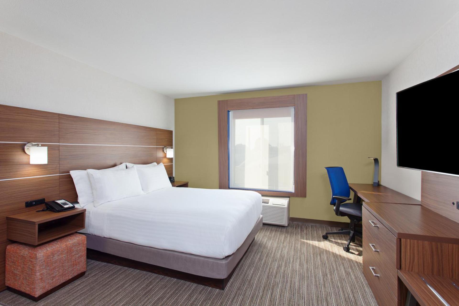 Holiday Inn Express West Los Angeles by IHG