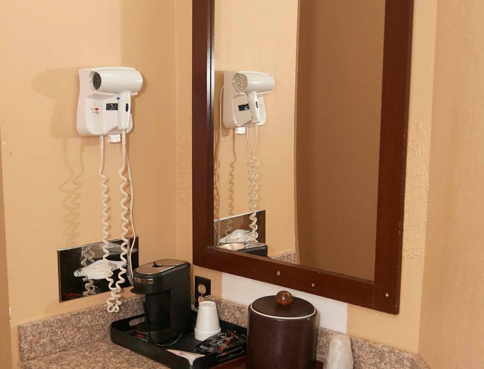 Coffee/tea facilities