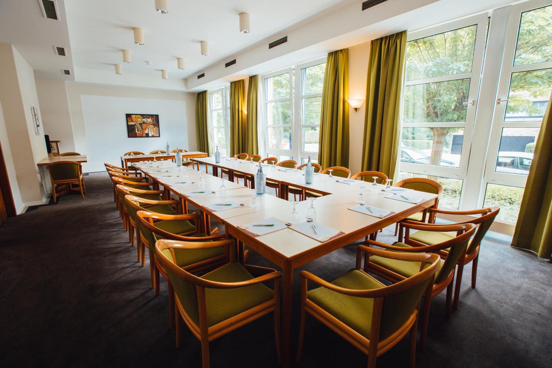 Meeting/conference room