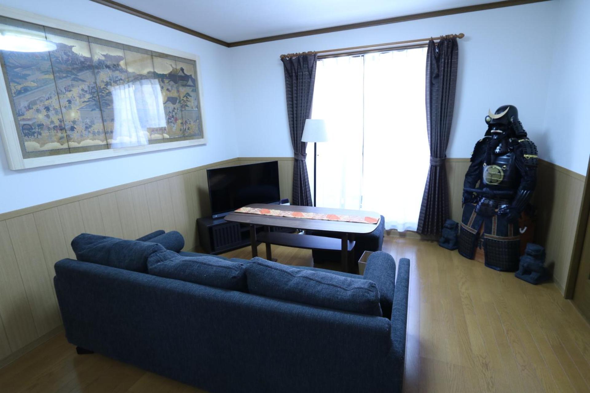 Communal lounge/ TV room