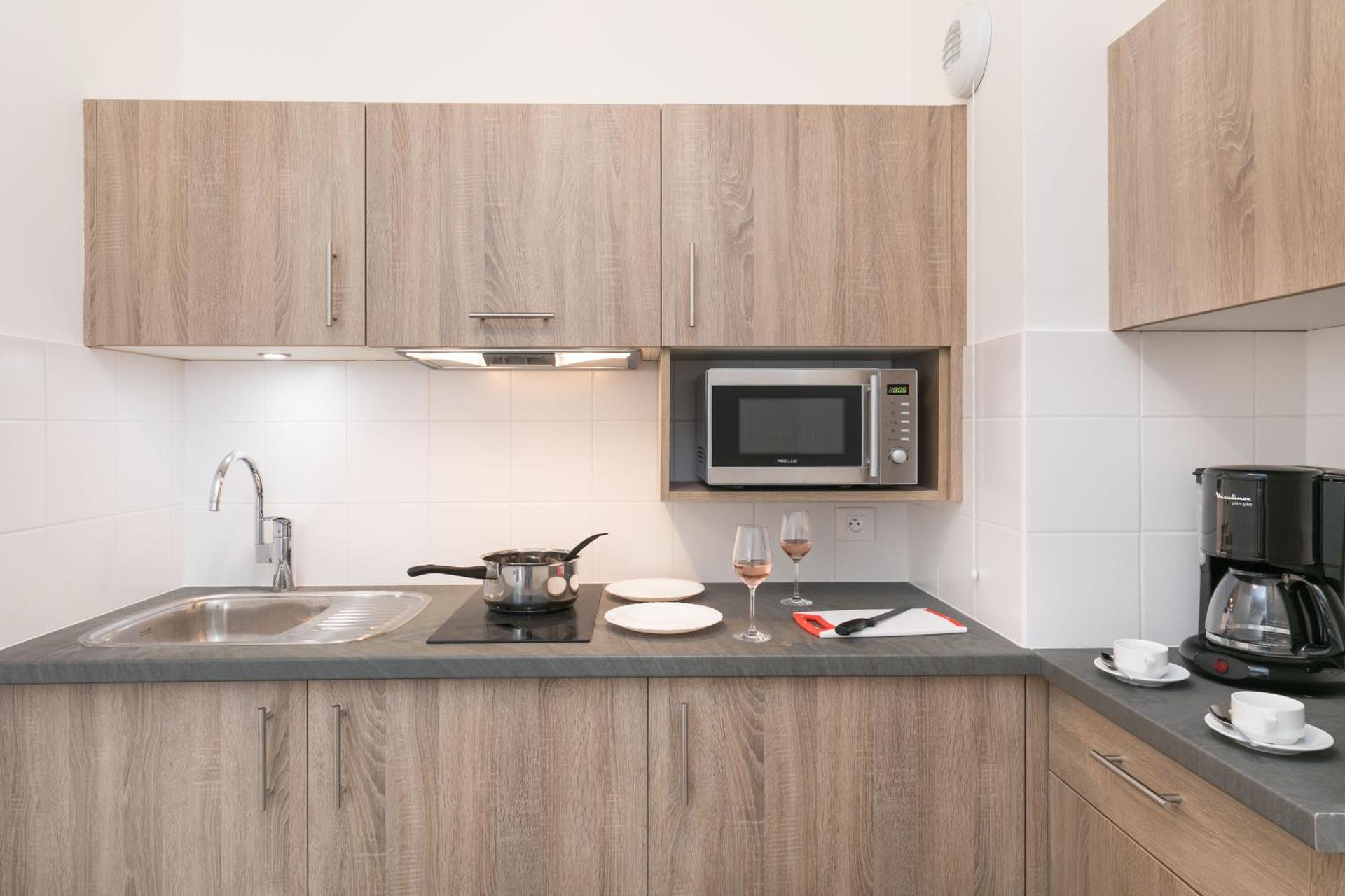 Kitchen or kitchenette