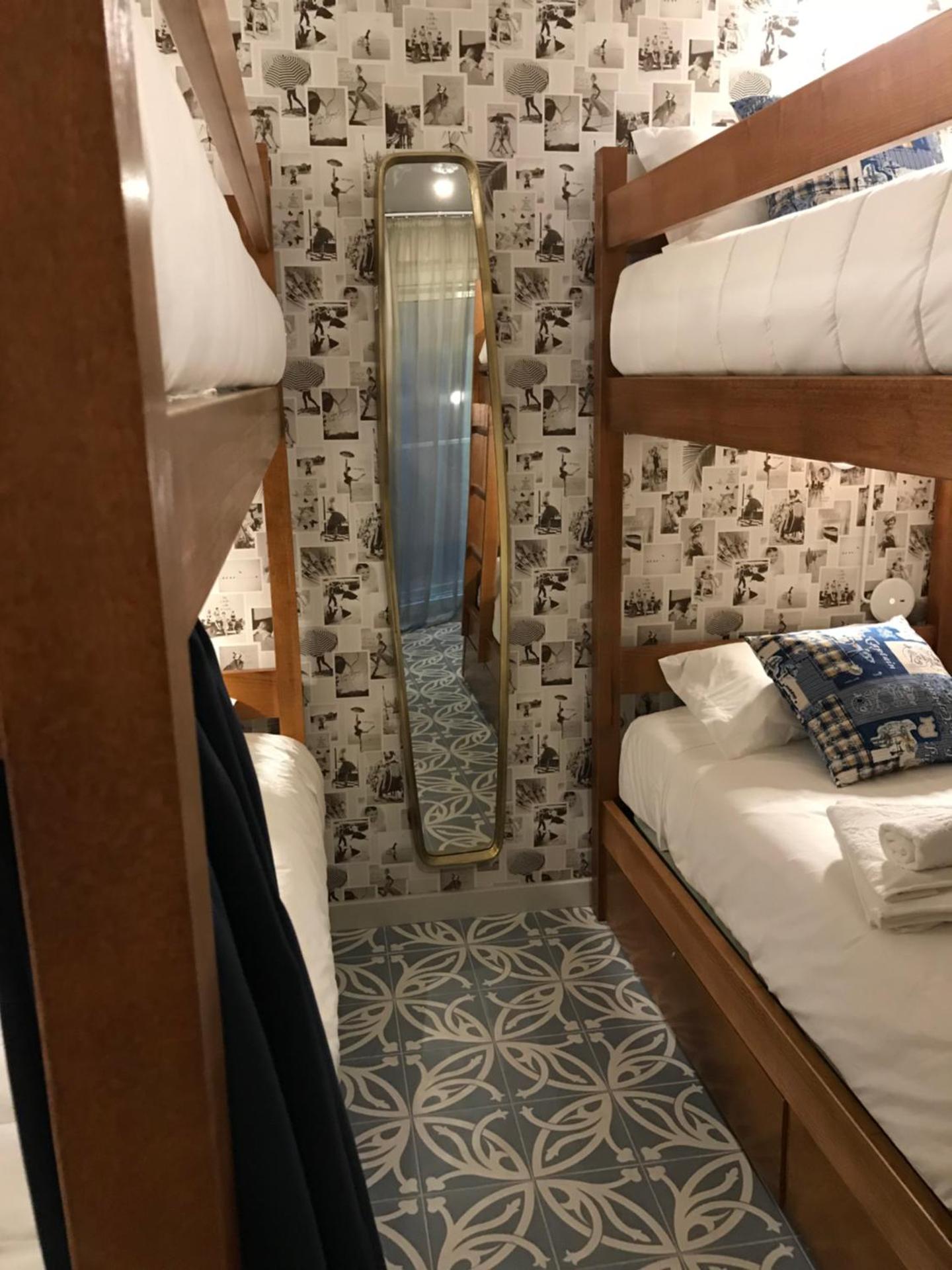 Bunk Bed in Mixed Dormitory Room