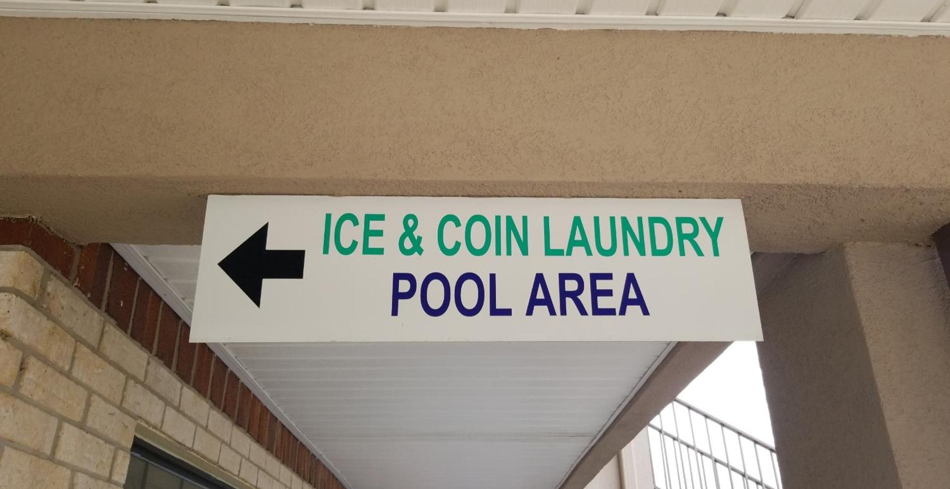 Oxford Inn and Suites Nasa