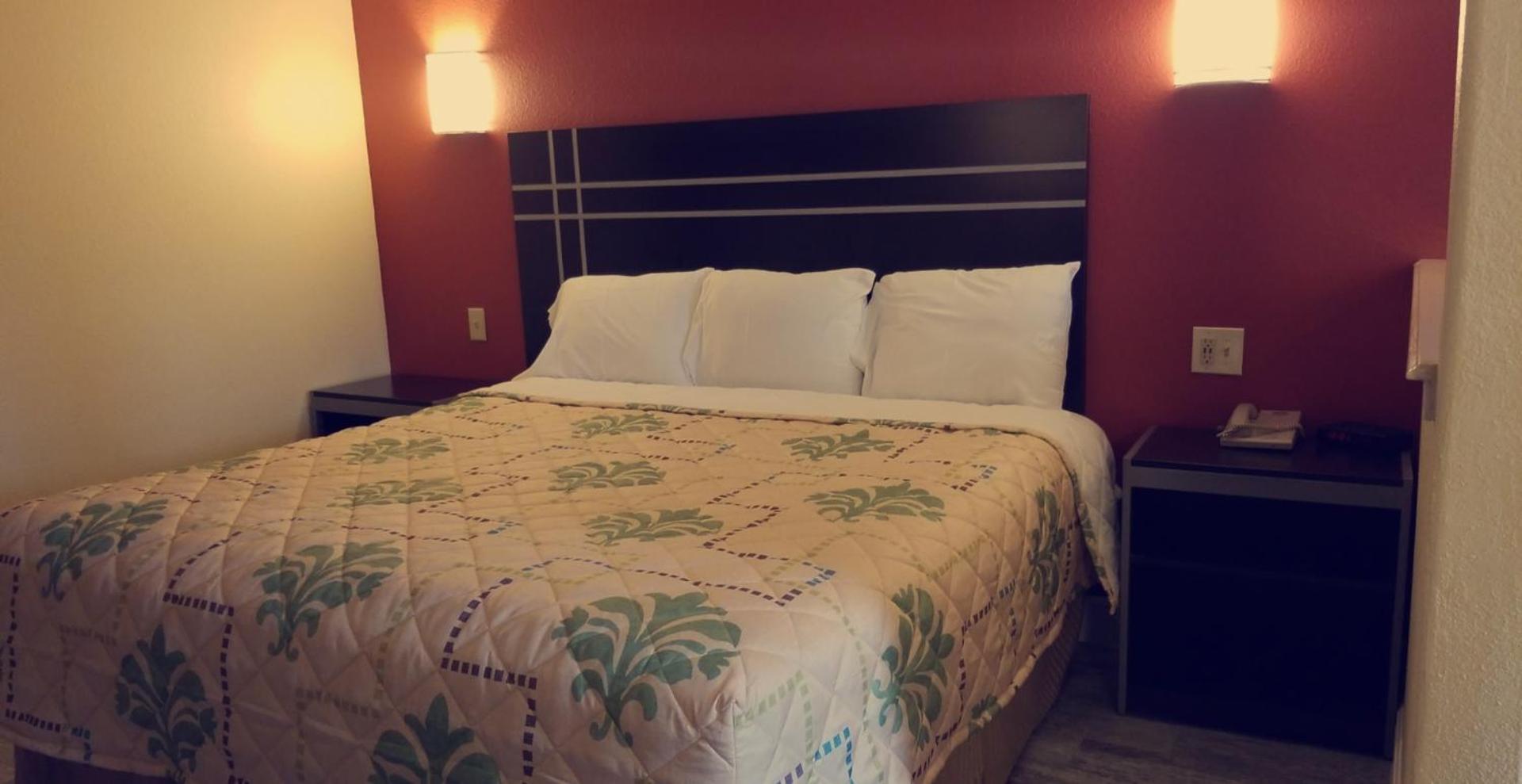 Oxford Inn and Suites Nasa