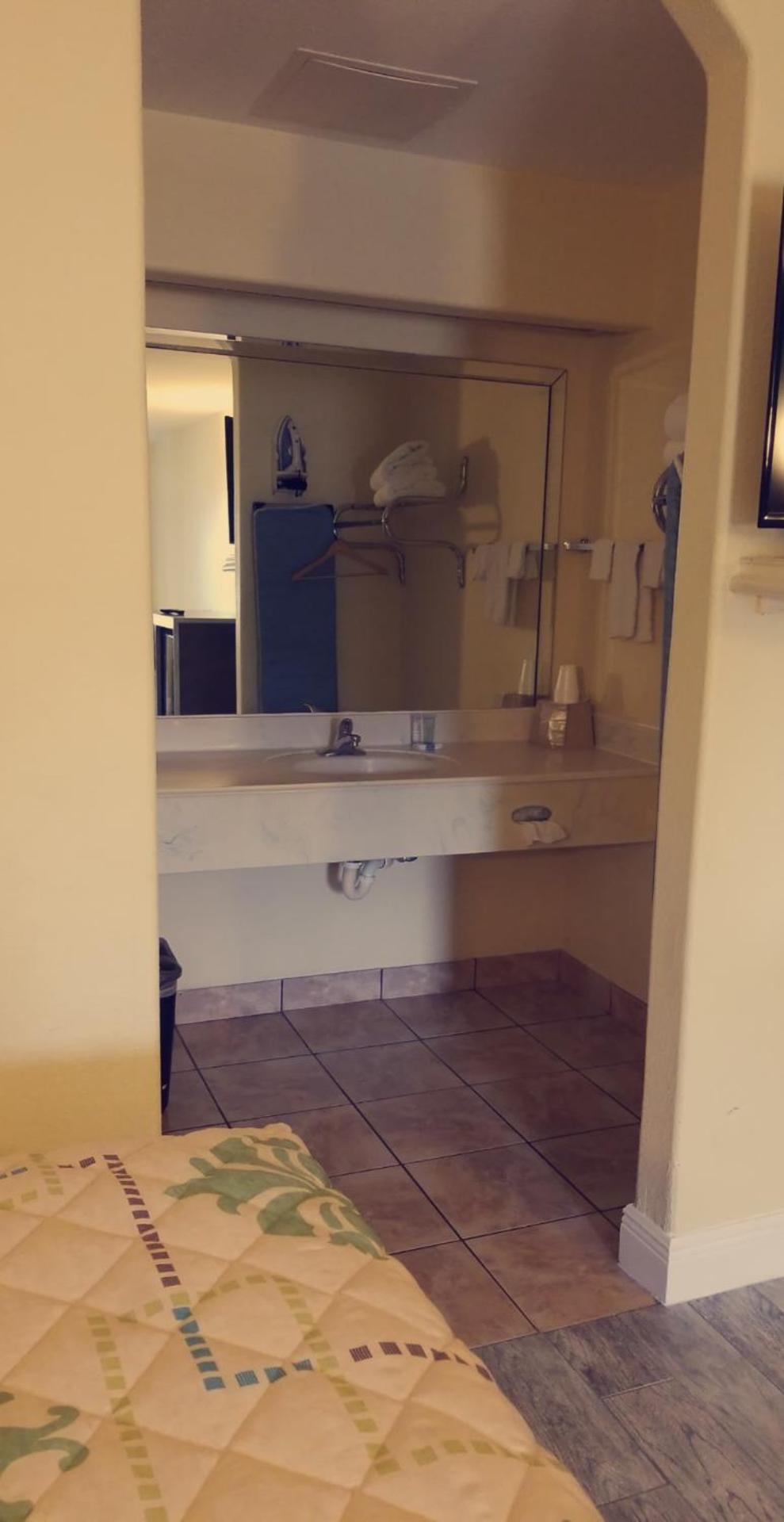 Oxford Inn and Suites Nasa