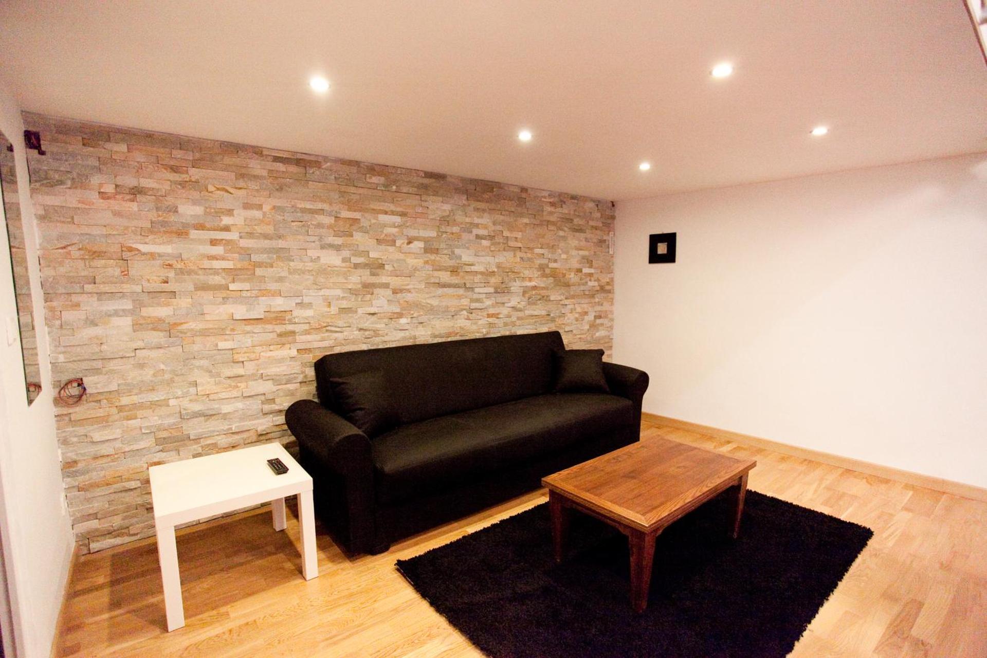 10 House Budget Stay