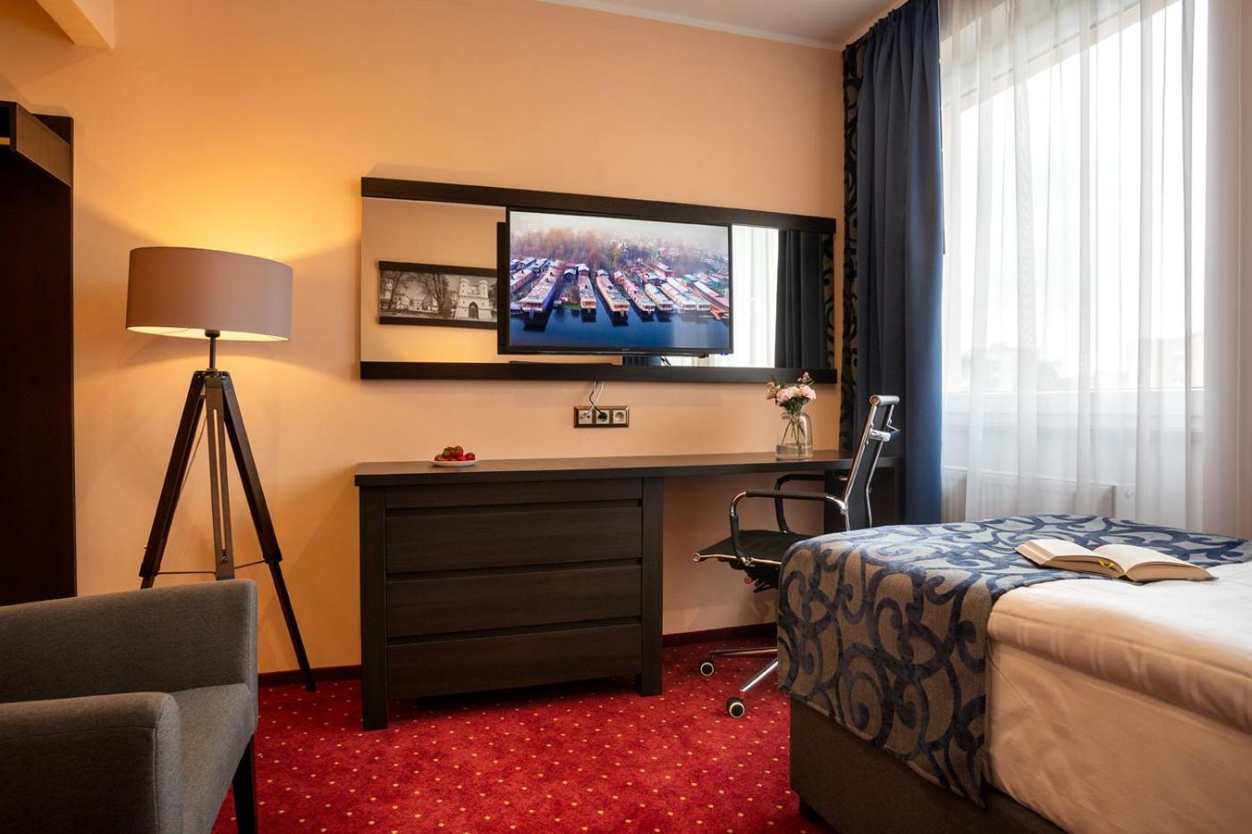 Single Room with Bathroom