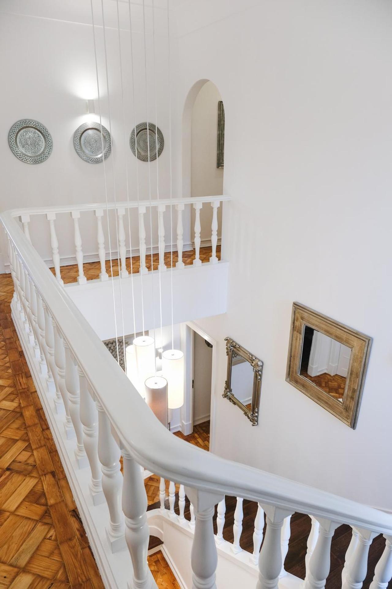 4U Lisbon Airport Suites