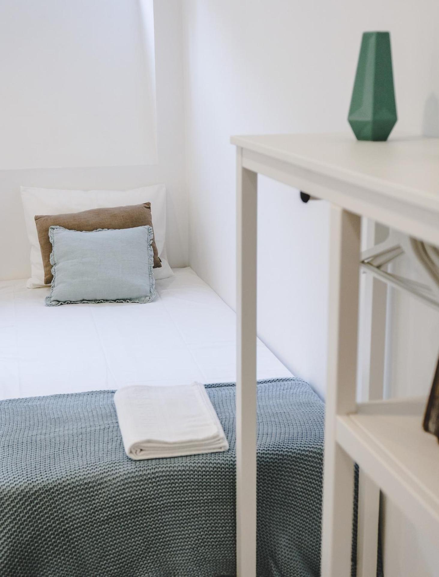 4U Lisbon VI Guesthouse Airport