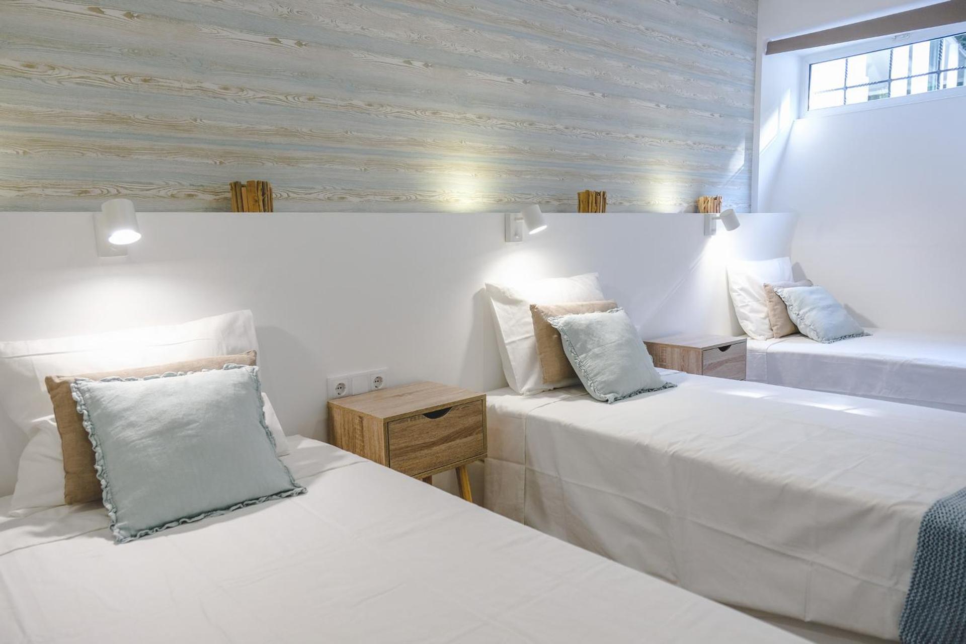 4U Lisbon VI Guesthouse Airport