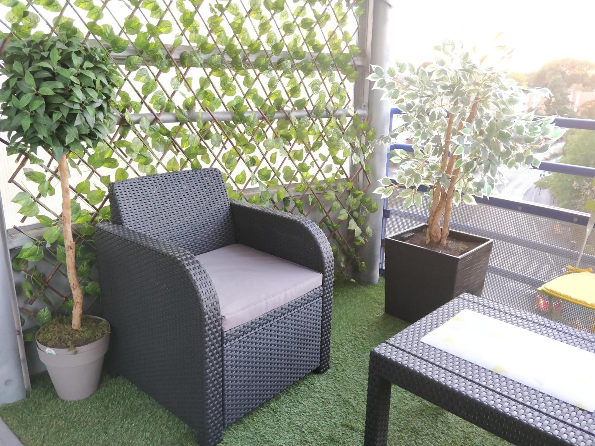 Les Clés du Bonheur by Beds4Wanderlust, 47m2 avec Terrasse privative & Parking-RER B TGV 10min-Orly 20min