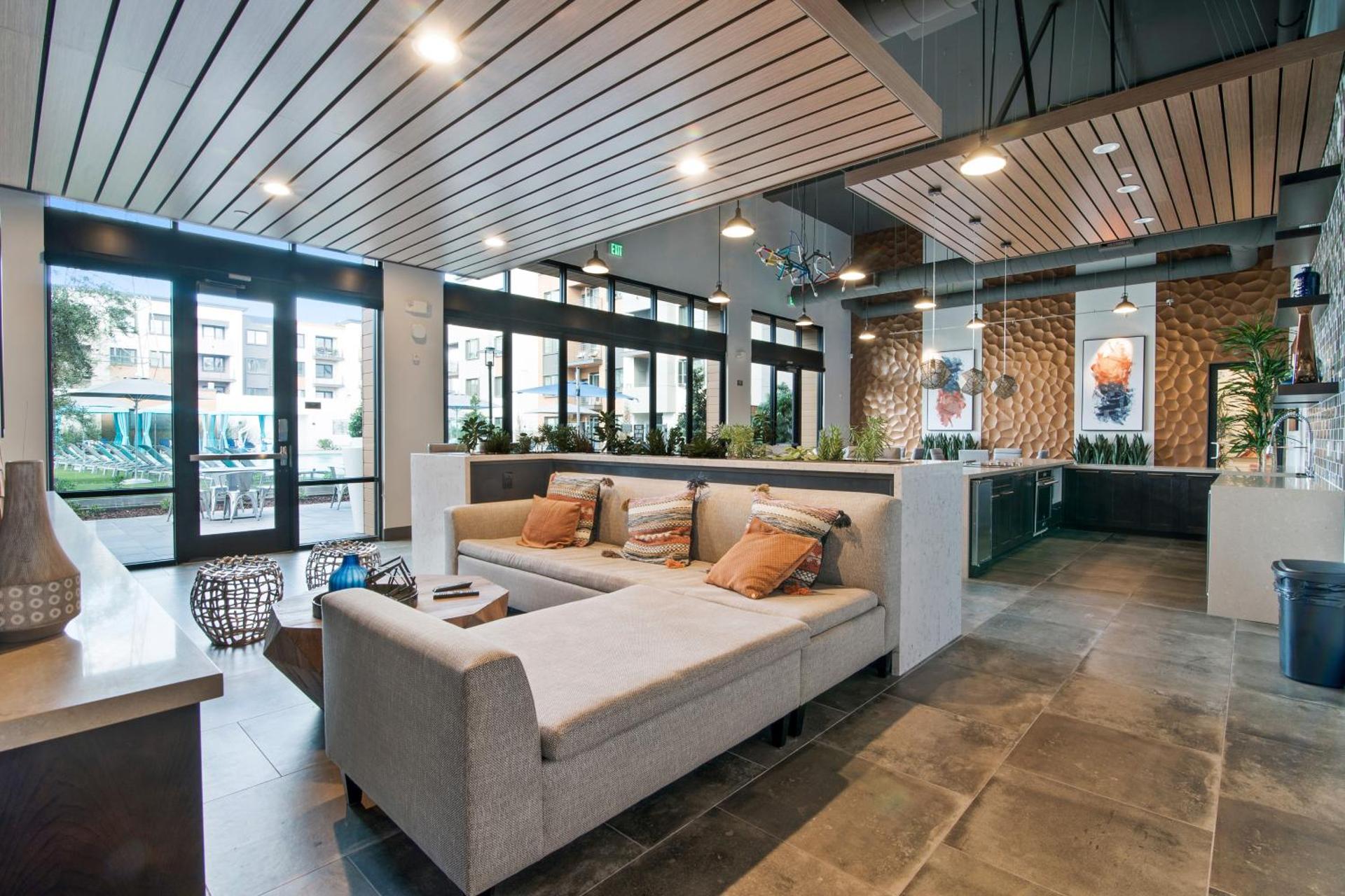 Communal lounge/ TV room