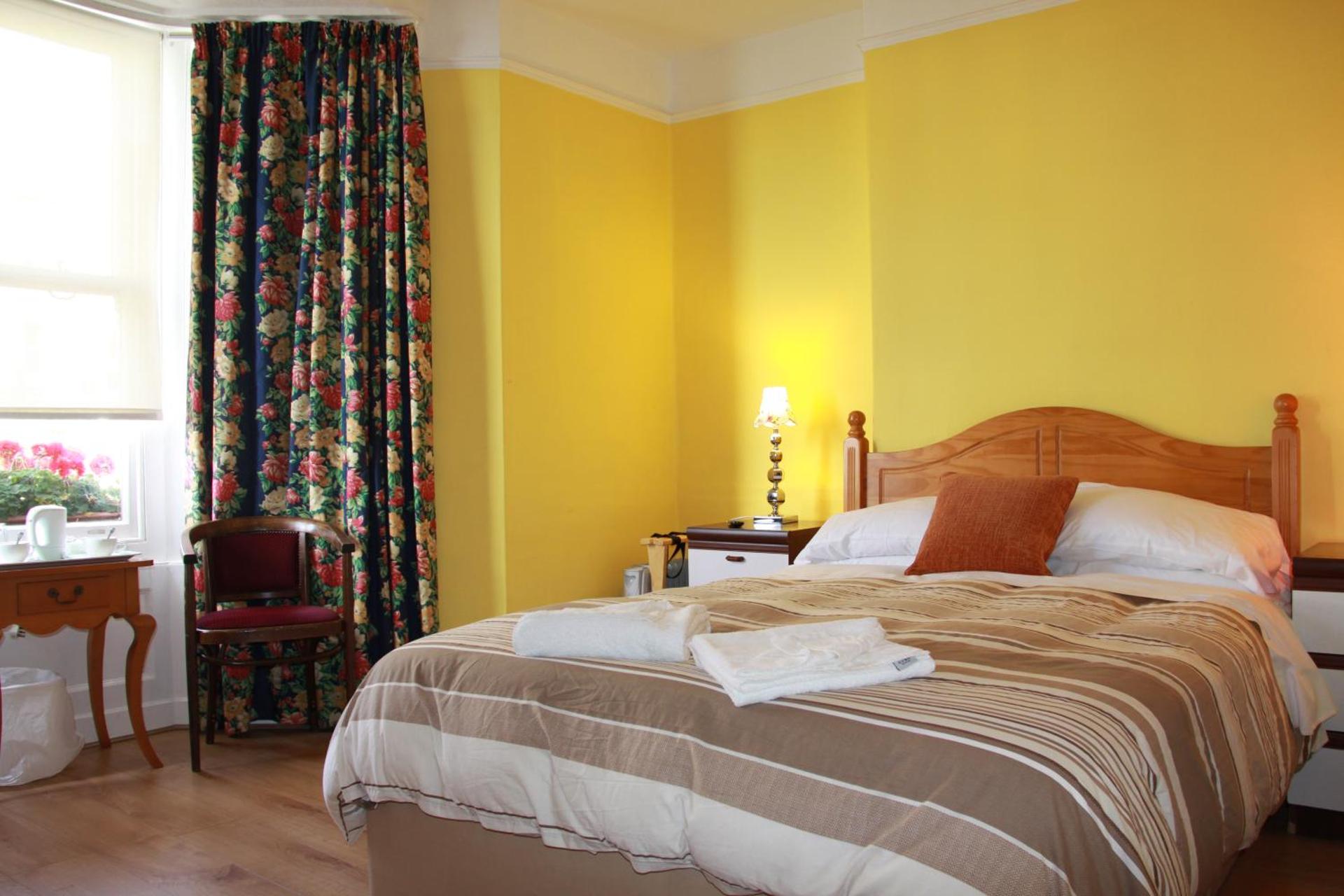 Camera Matrimoniale con Bagno Privato