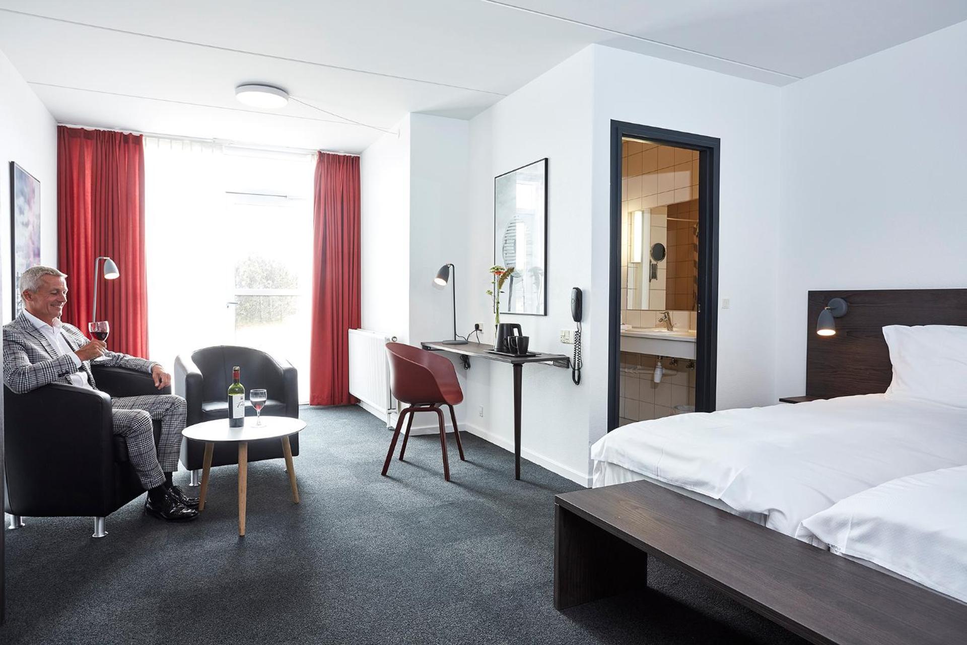 Photo of the whole room