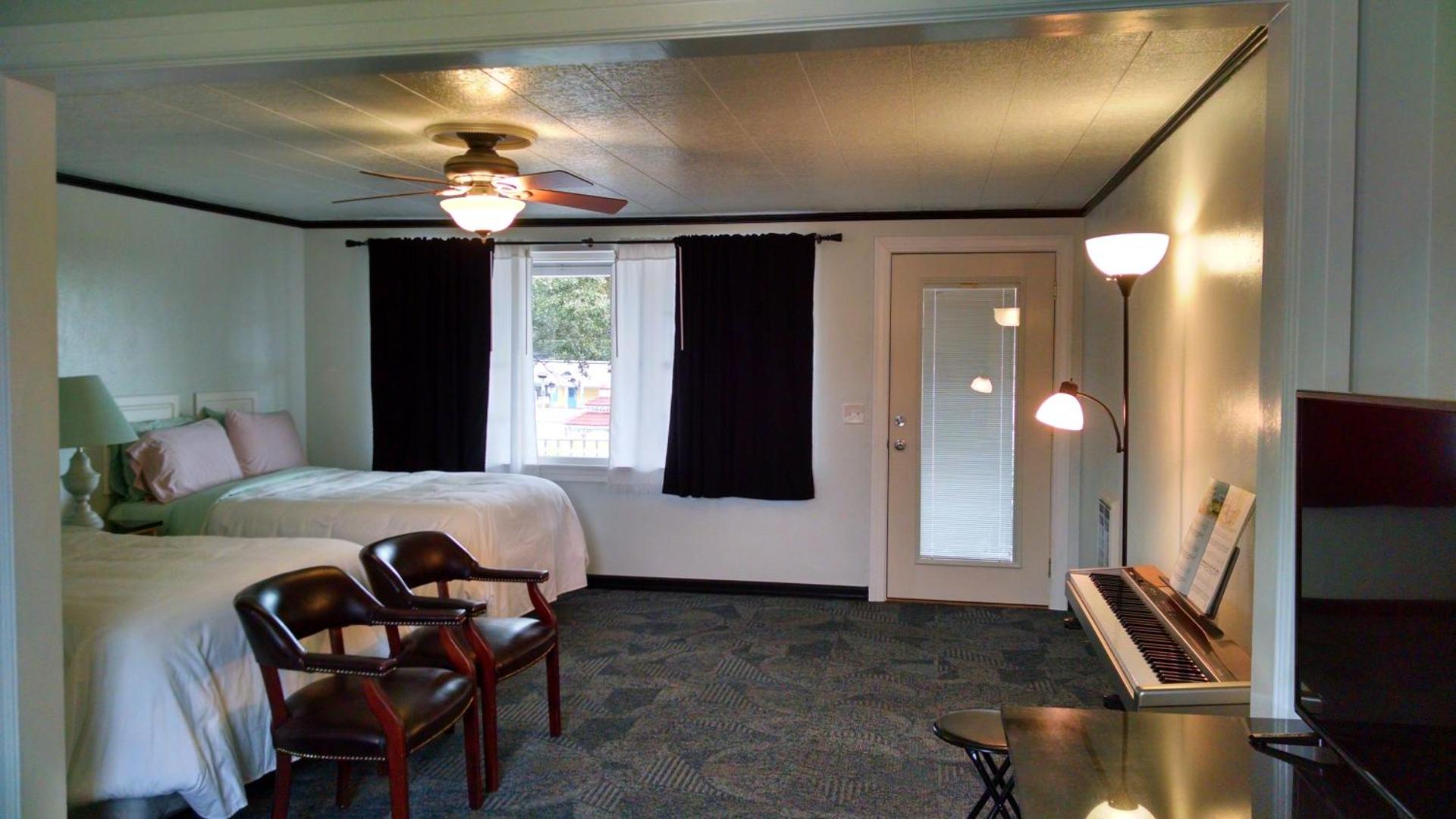 Photo of the whole room