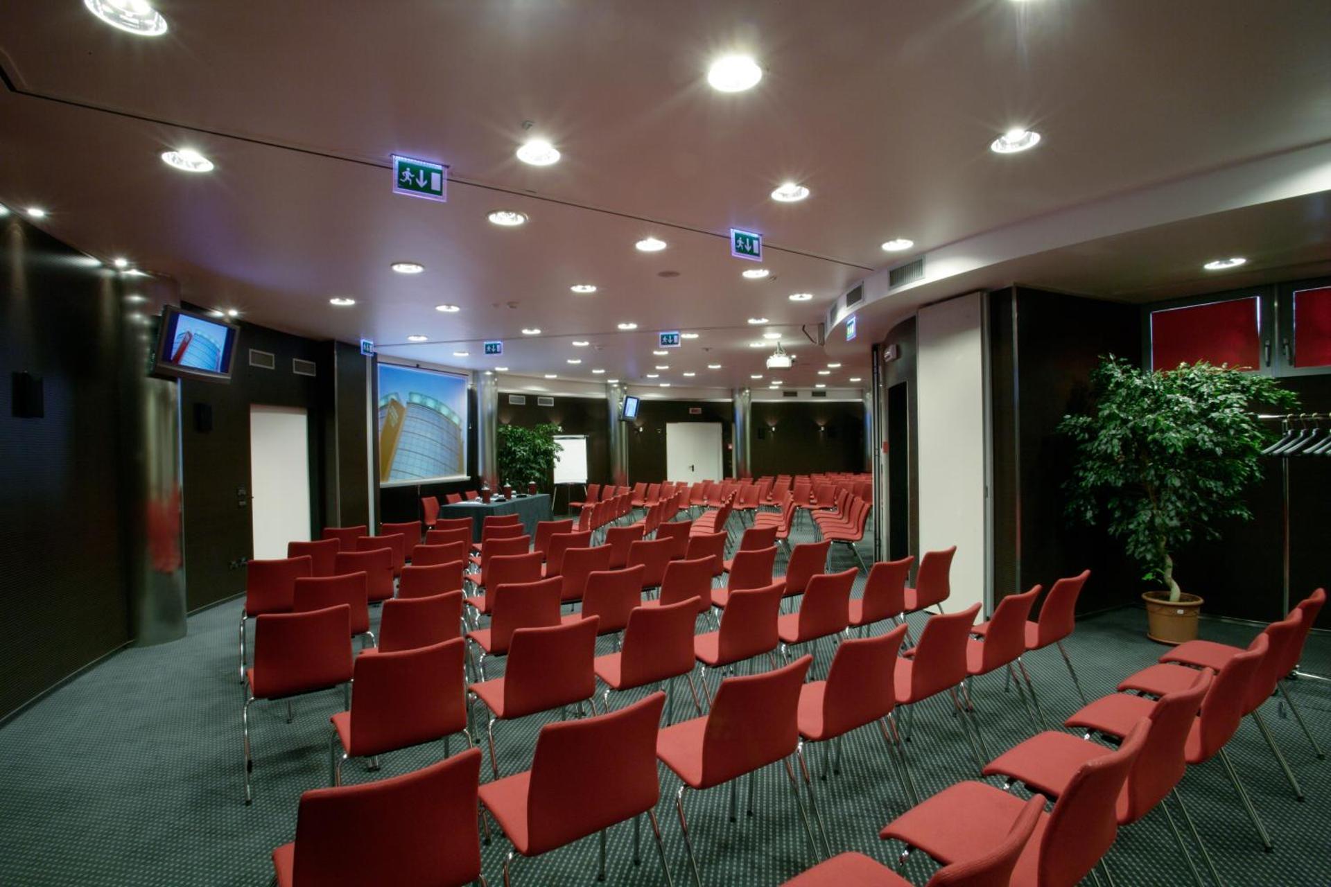Meeting/conference room