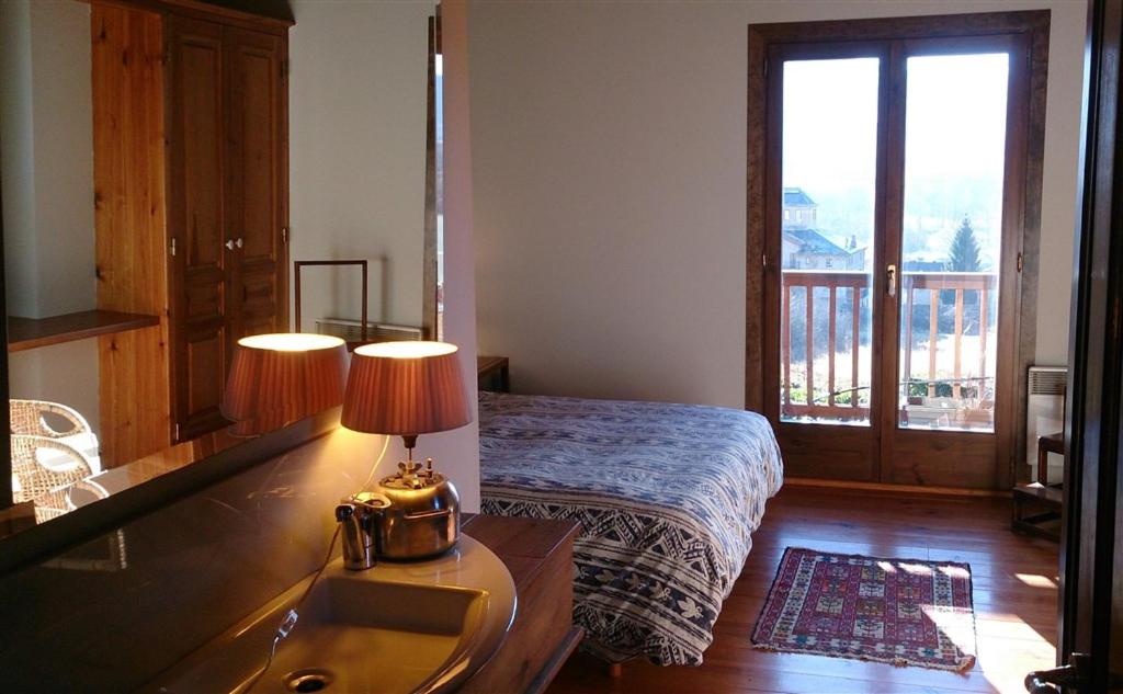 Casa con encanto, jardín, vistas y piscina